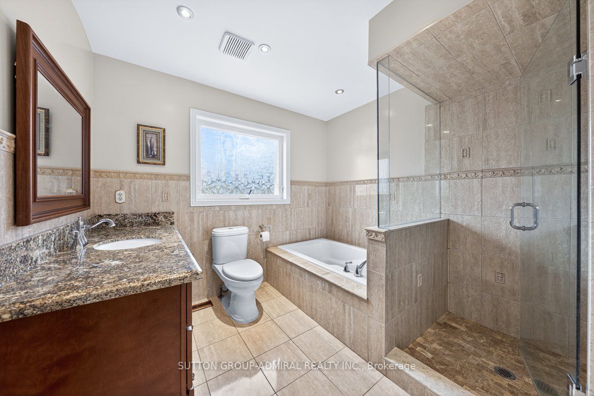 126 Redondo Drive E Property Photo 19