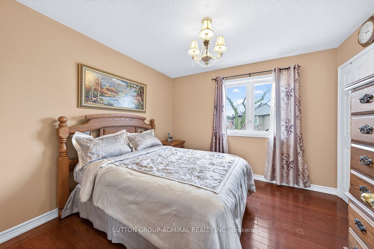 126 Redondo Drive E Property Photo 21