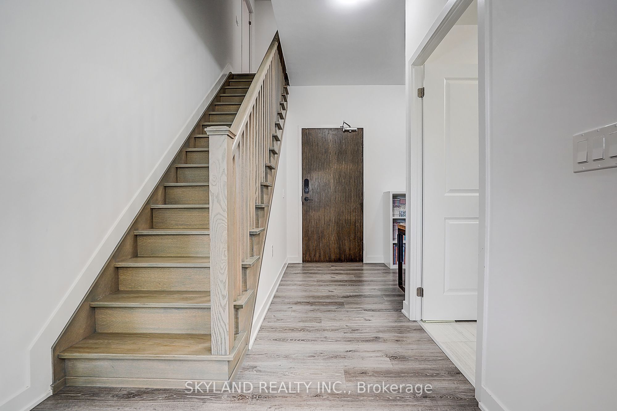 100 Eagle Rock Way Th102 Property Photo 6