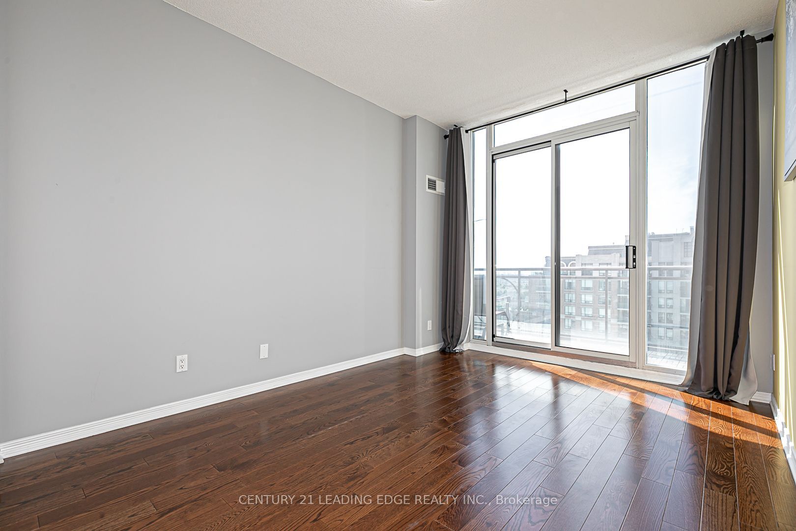 350 Red Maple Road Ph5 Property Photo 18
