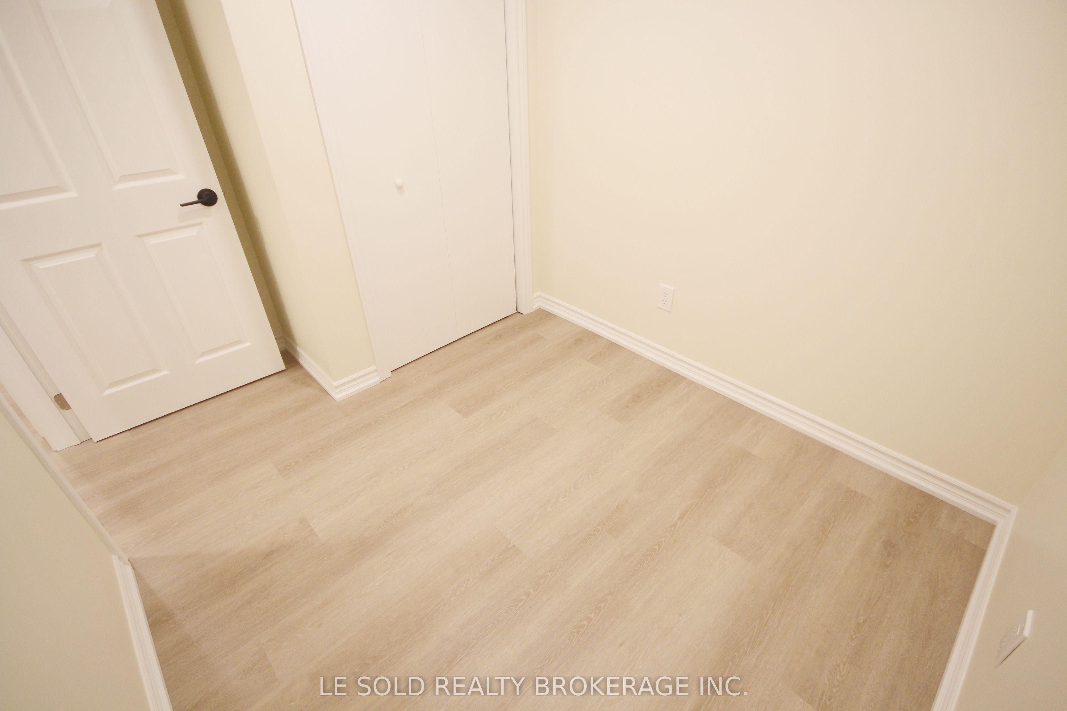 56 Waite Crescent Bsmt Property Photo 9