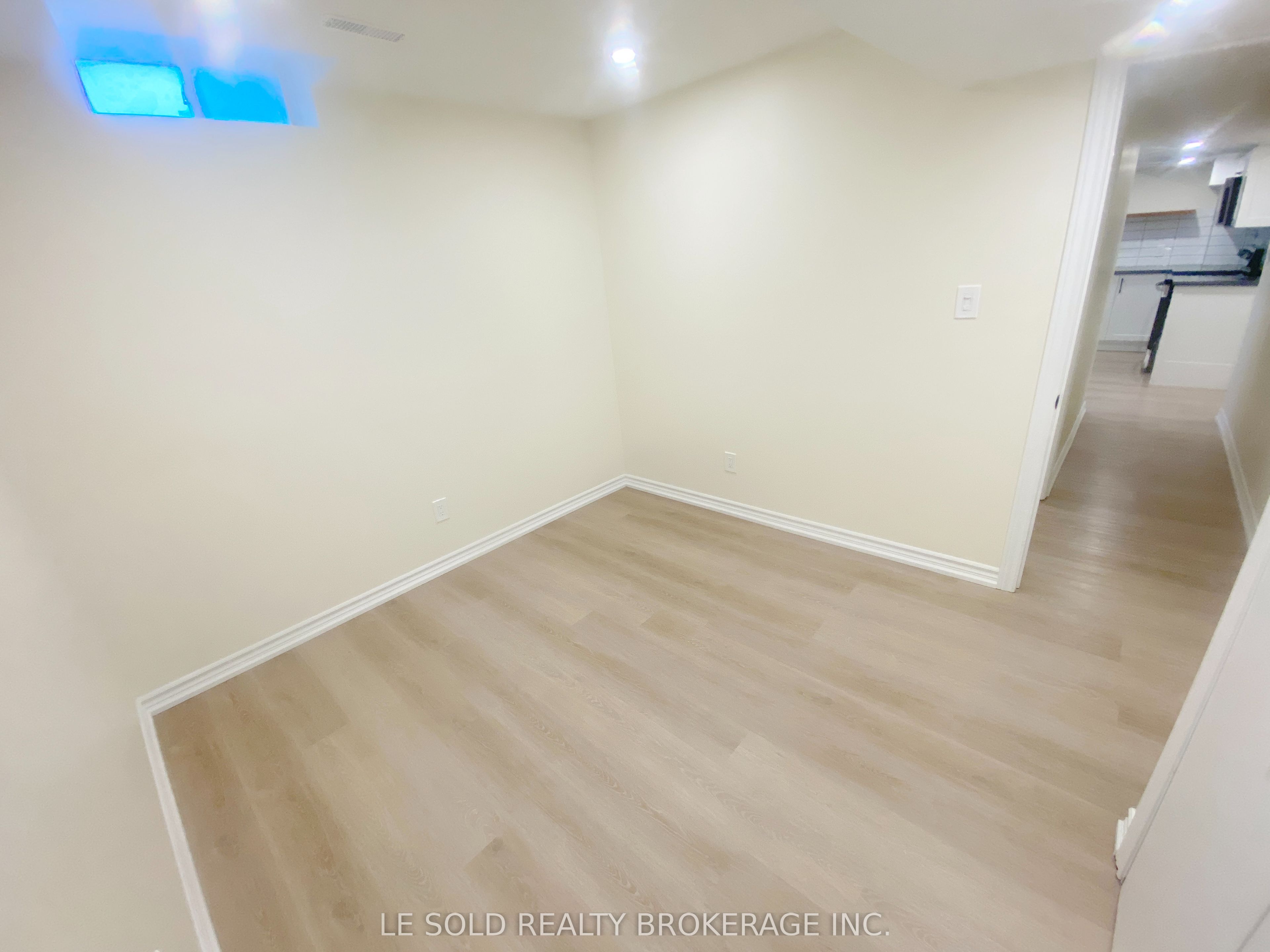 56 Waite Crescent Bsmt Property Photo 13