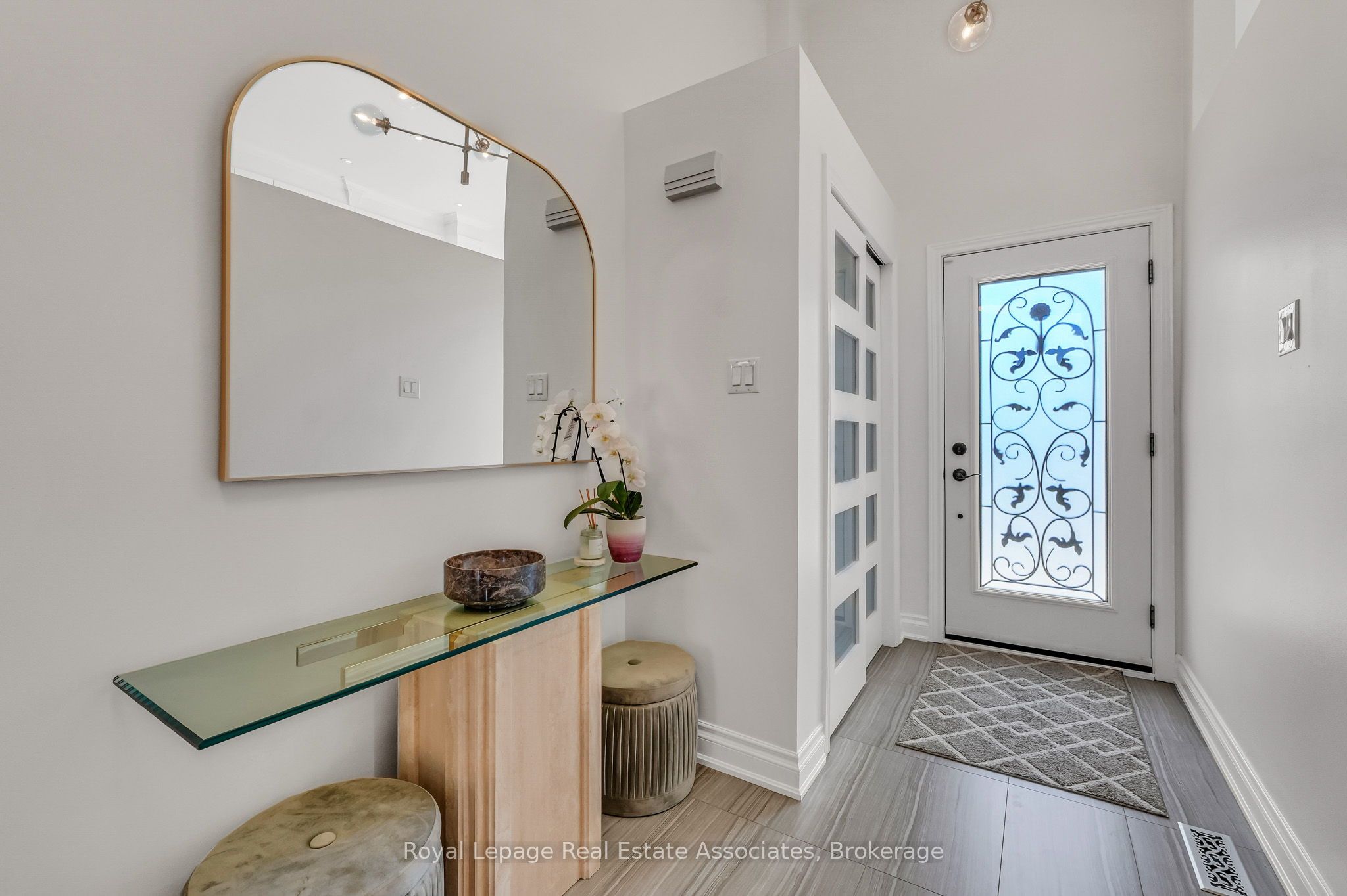 8 Prestwick Avenue Property Photo 3