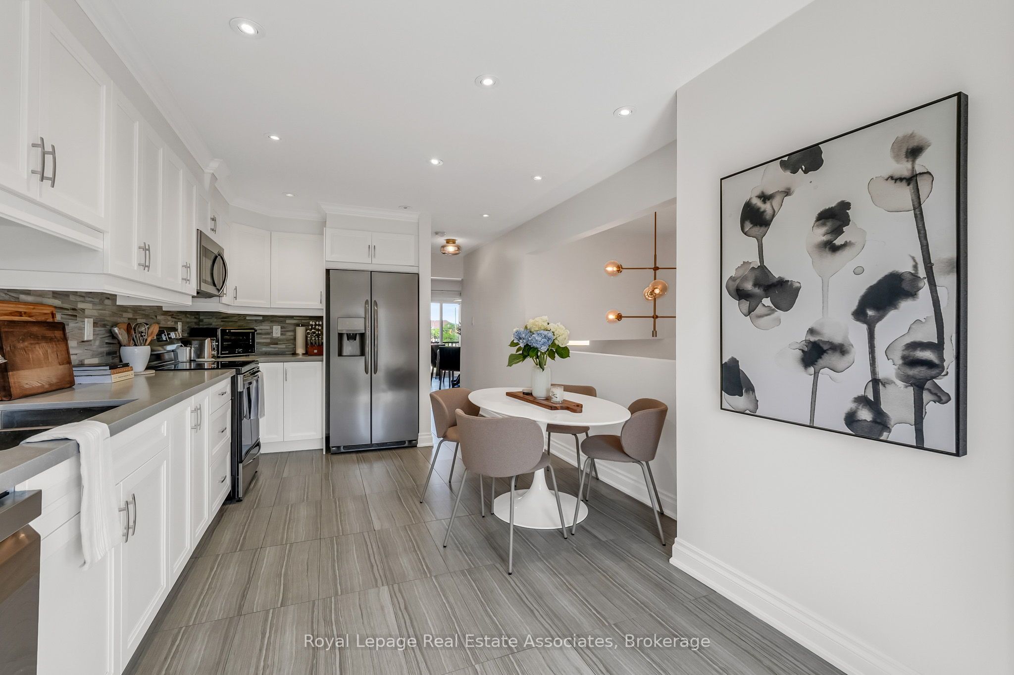 8 Prestwick Avenue Property Photo 5