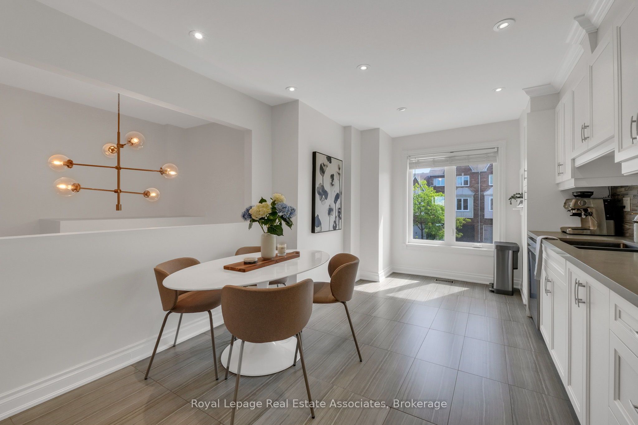 8 Prestwick Avenue Property Photo 8