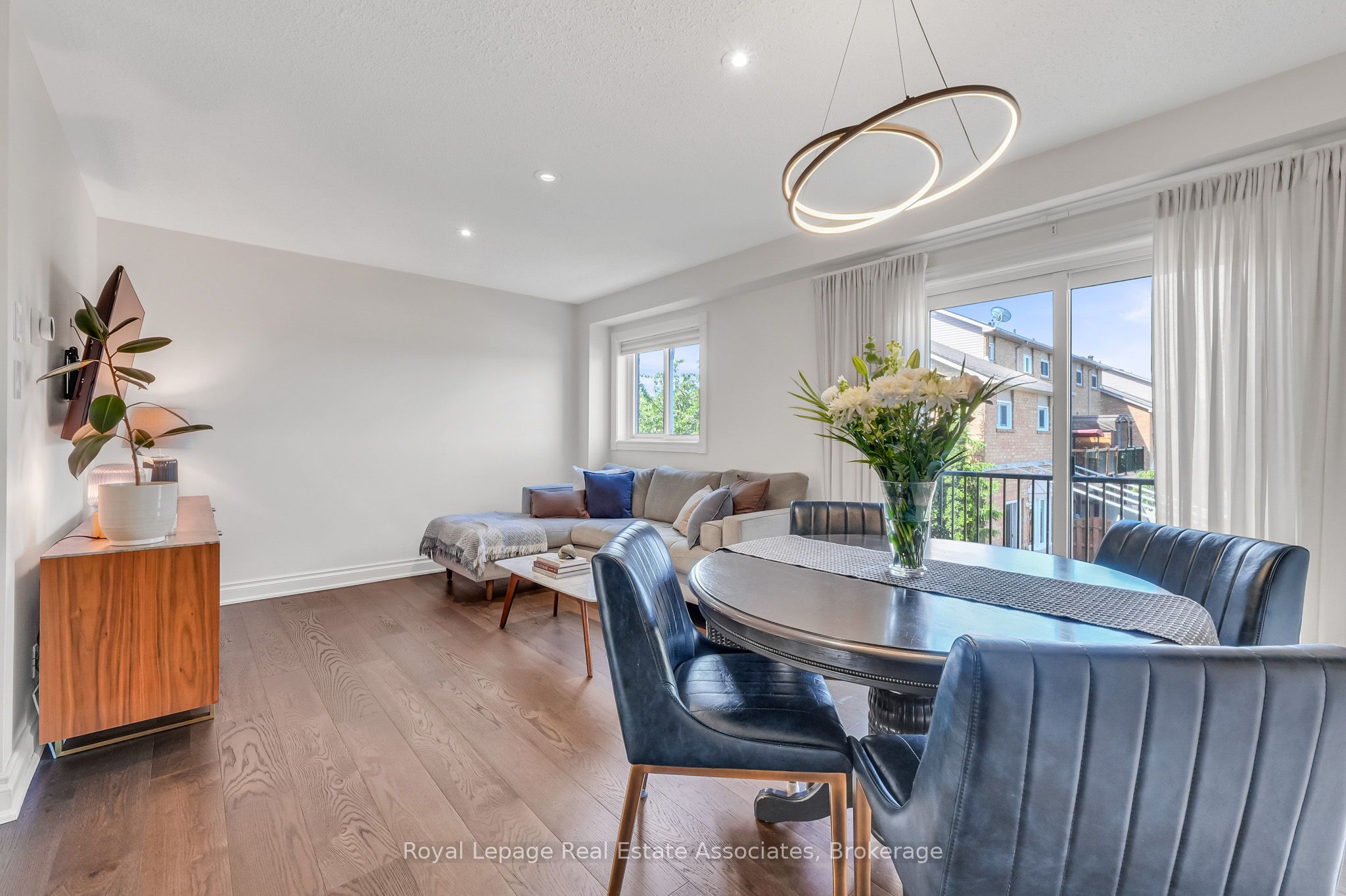 8 Prestwick Avenue Property Photo 9