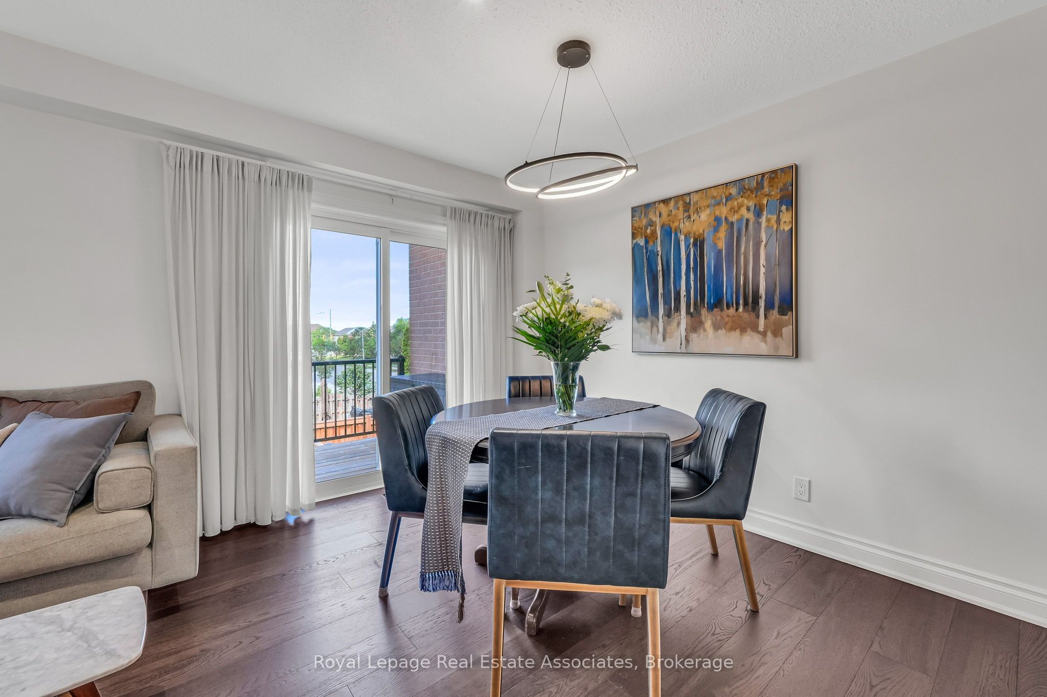 8 Prestwick Avenue Property Photo 10