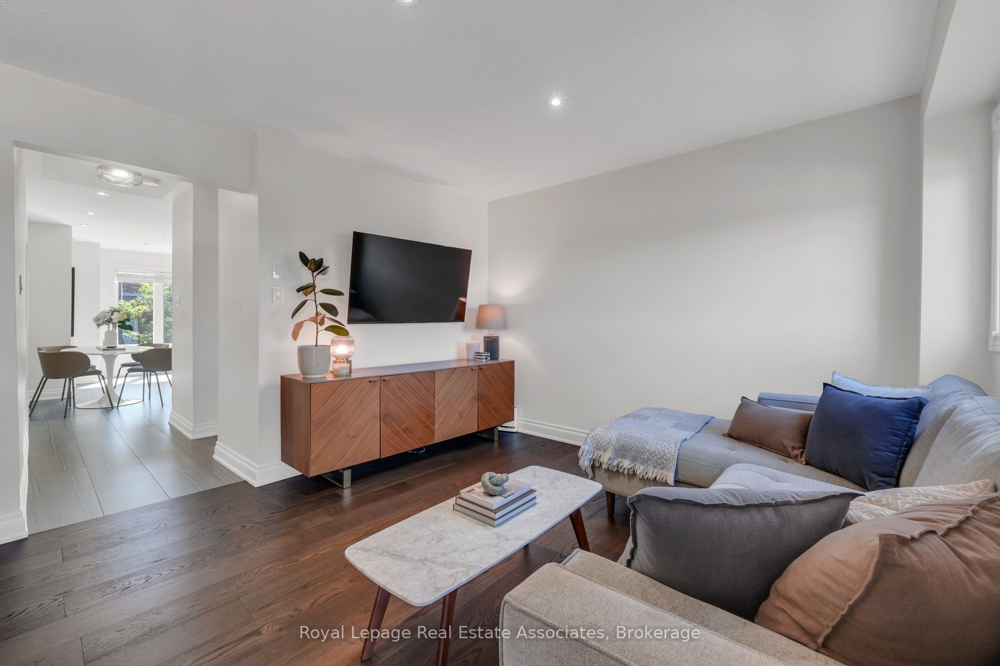 8 Prestwick Avenue Property Photo 12