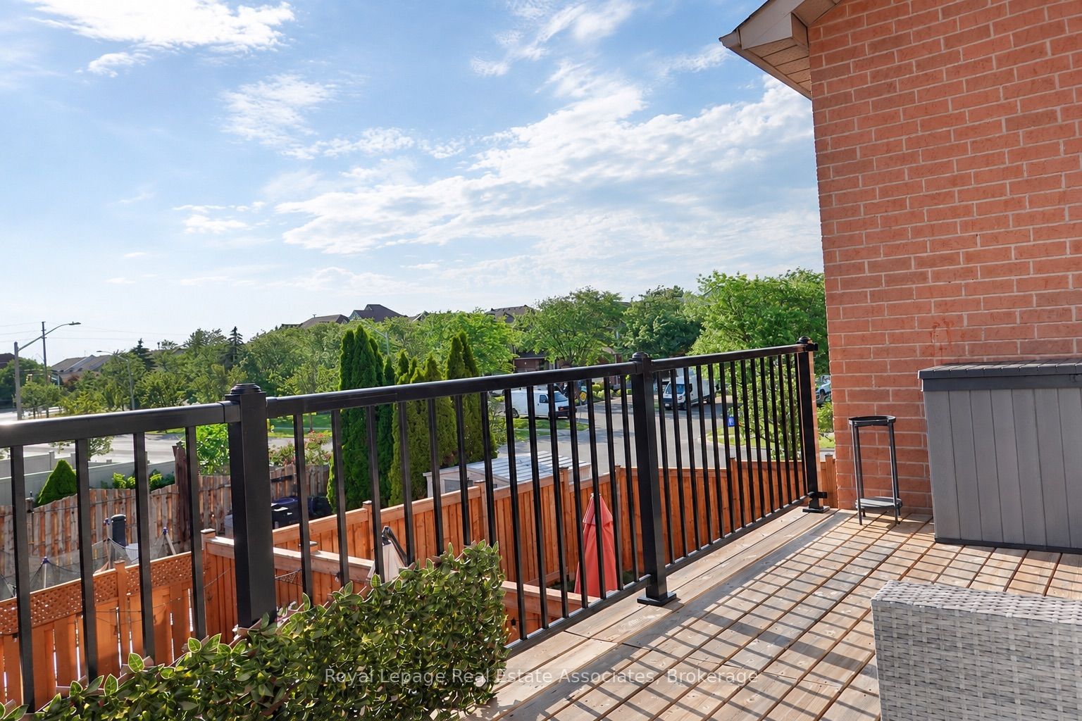 8 Prestwick Avenue Property Photo 17