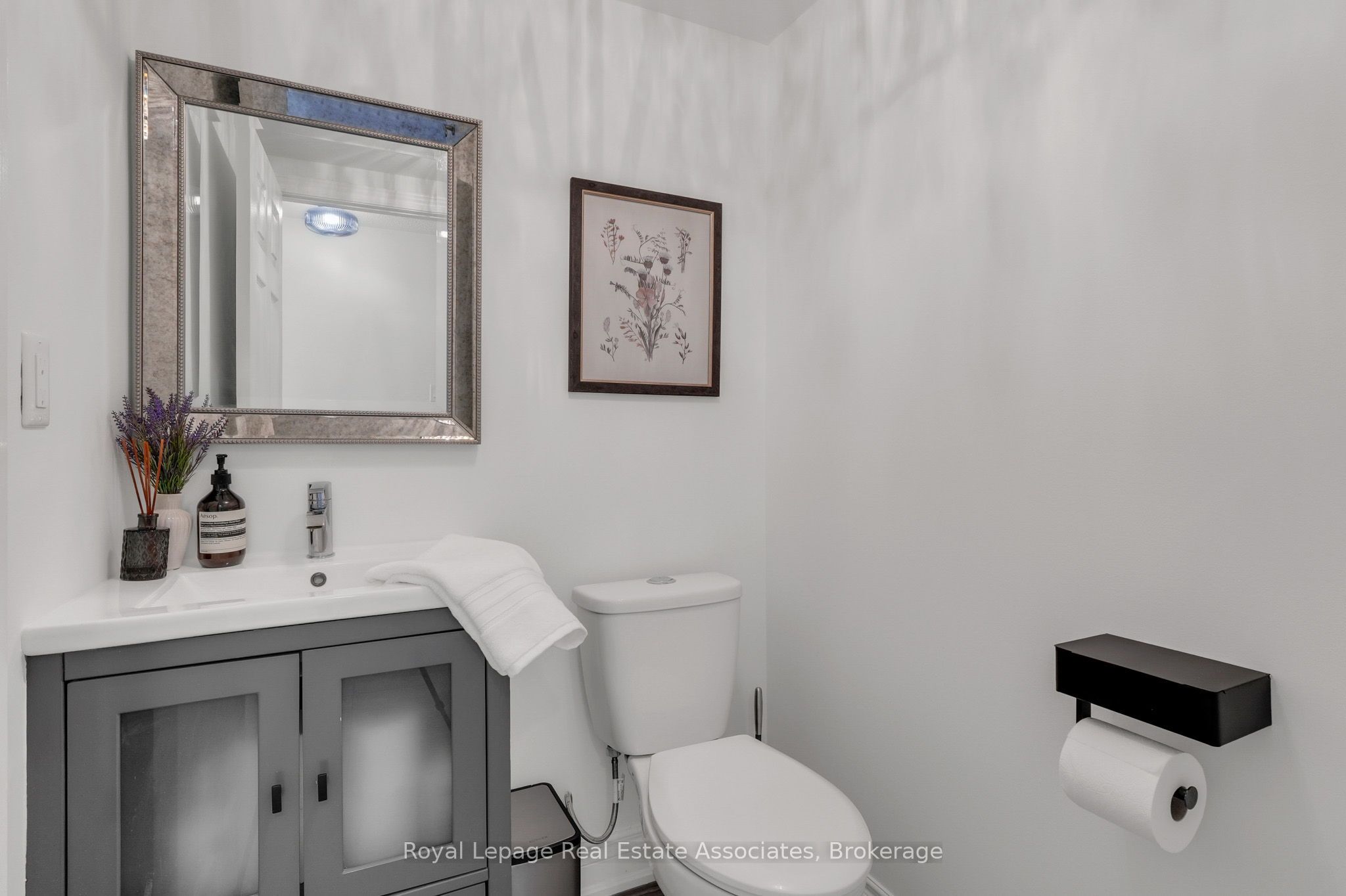 8 Prestwick Avenue Property Photo 19
