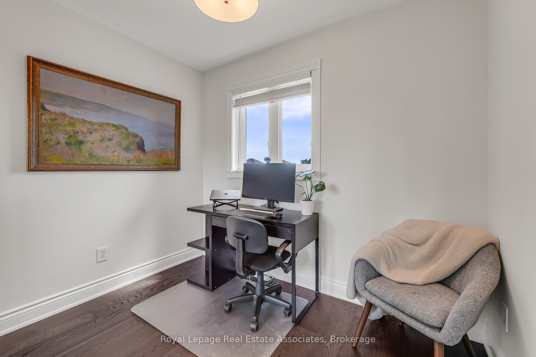8 Prestwick Avenue Property Photo 33