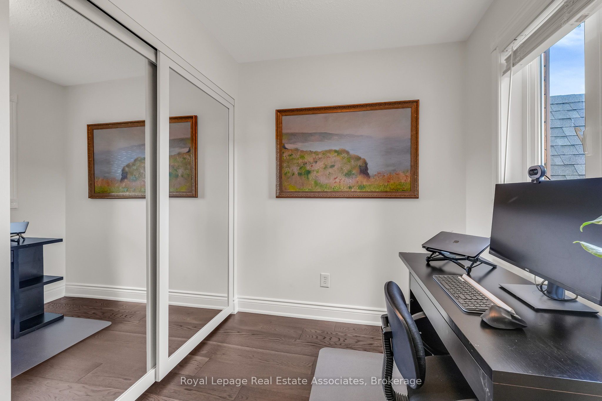 8 Prestwick Avenue Property Photo 34