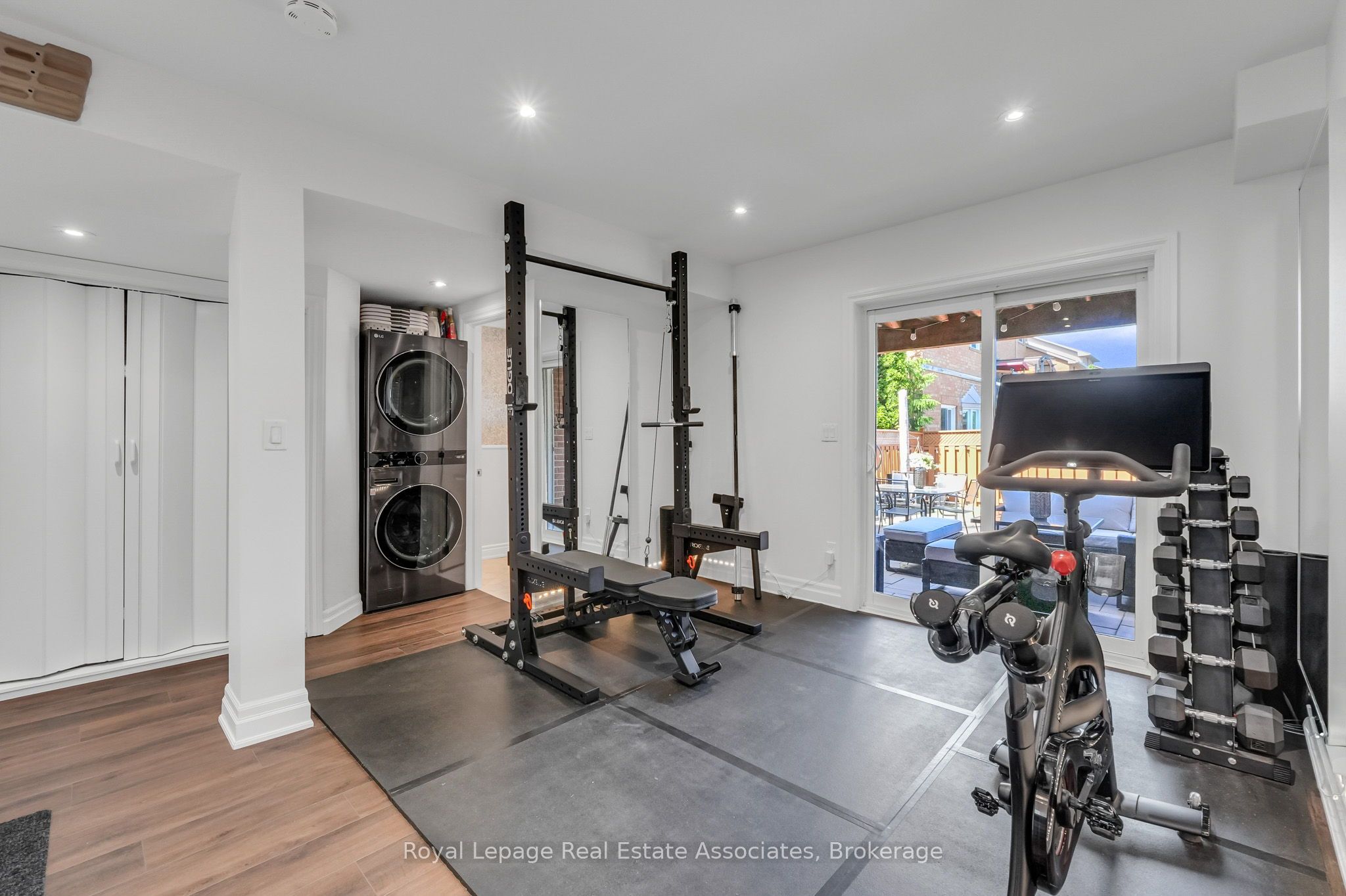 8 Prestwick Avenue Property Photo 36