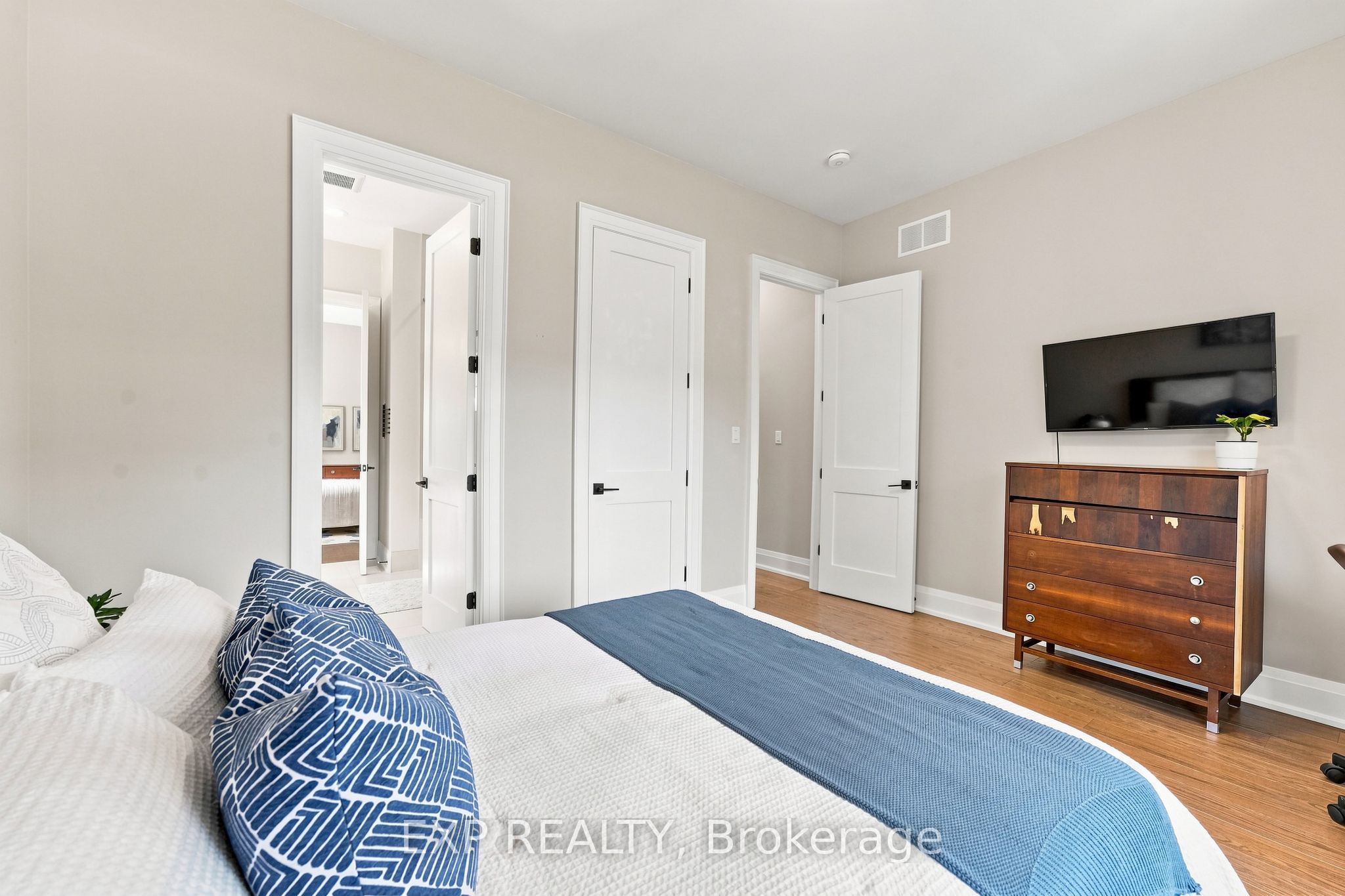 30 Brule Lakeway Property Photo 24