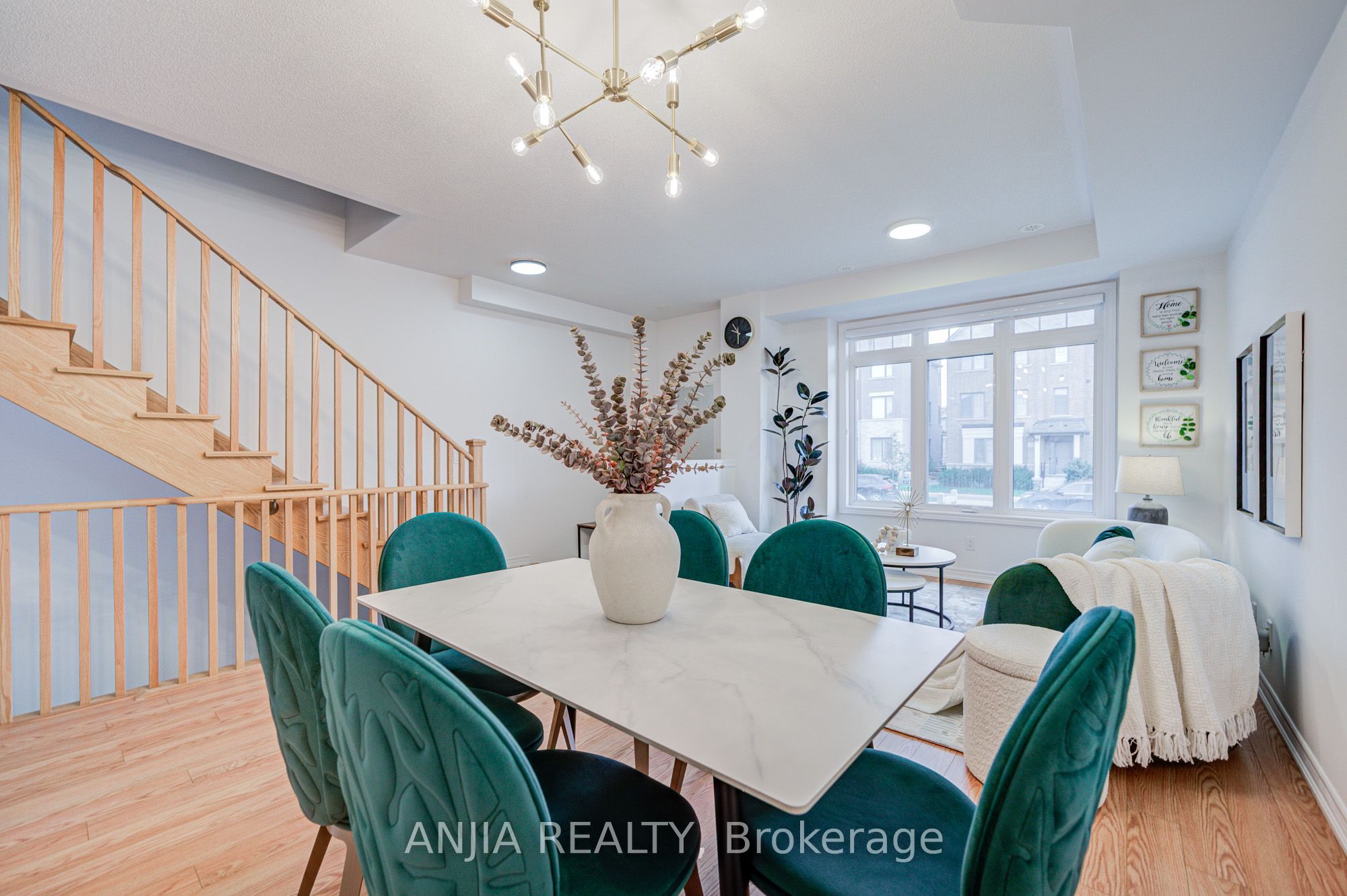 11794 Tenth Line Property Photo 9