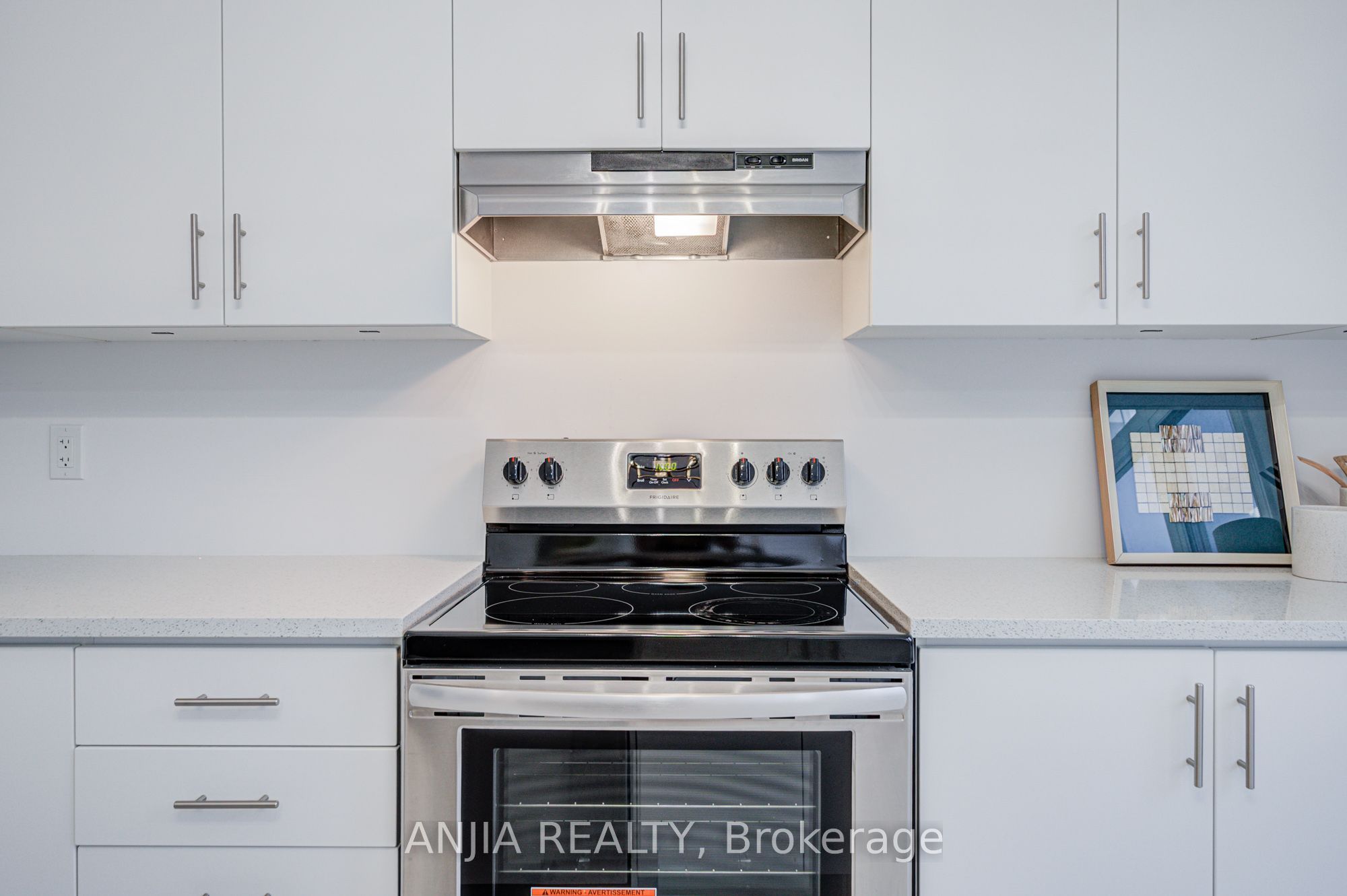11794 Tenth Line Property Photo 19