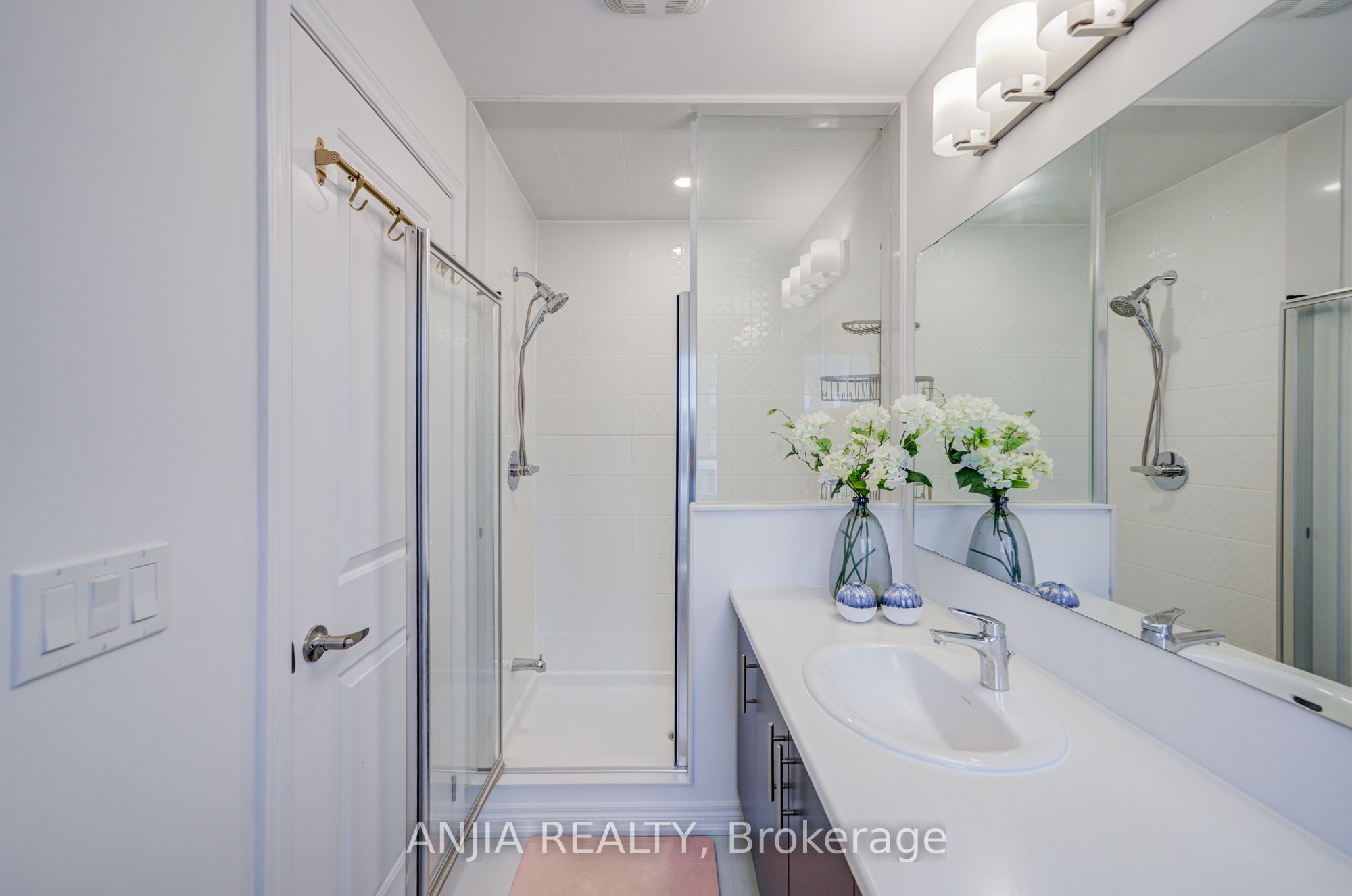 11794 Tenth Line Property Photo 33