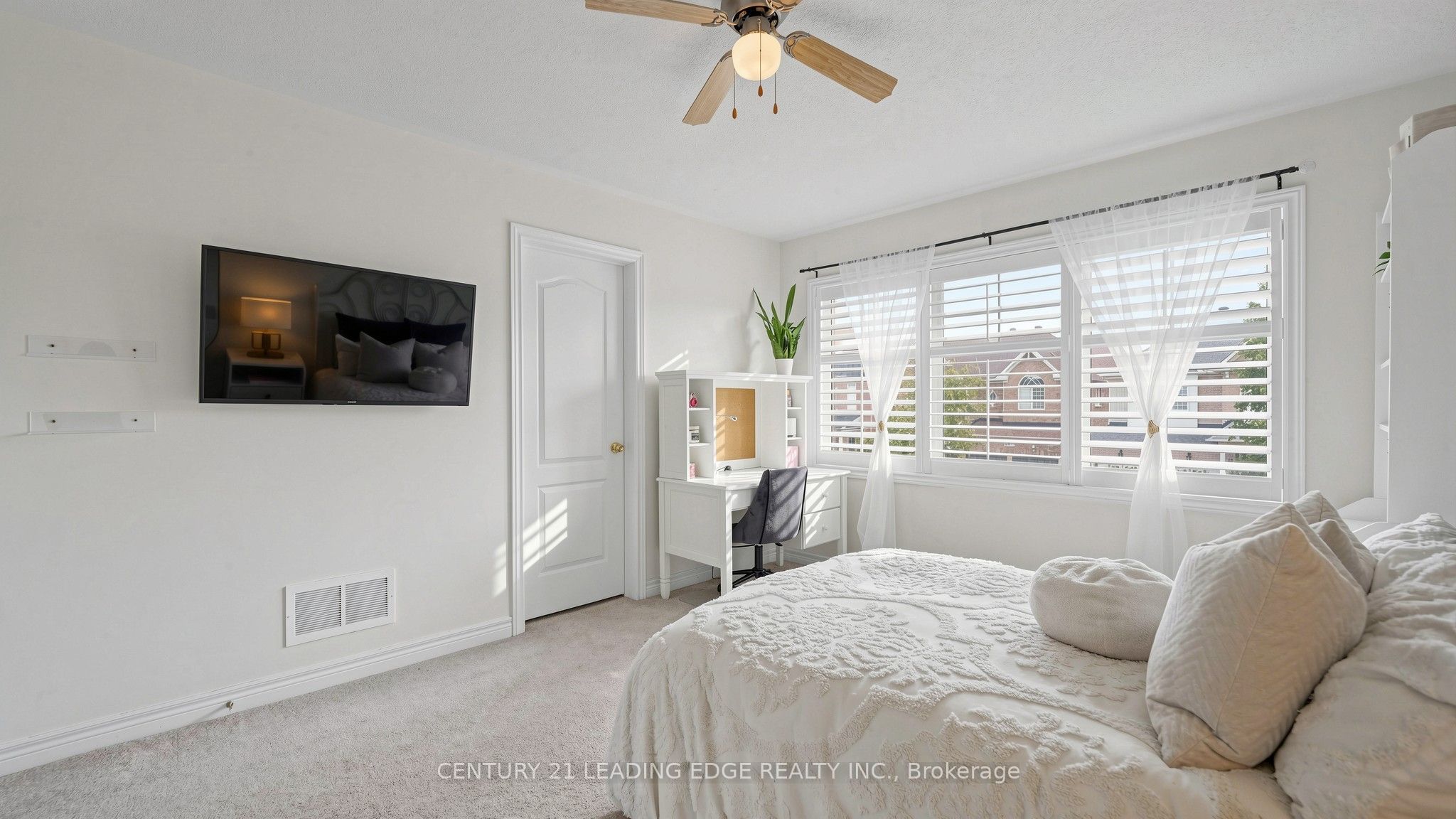 111 Waite Crescent Property Photo 39
