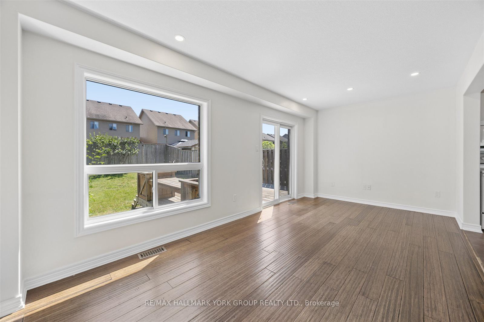 132 Banting Crescent Property Photo 11