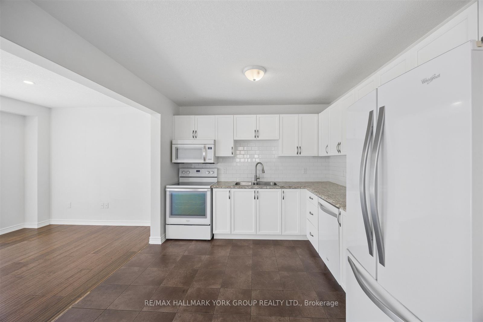 132 Banting Crescent Property Photo 13