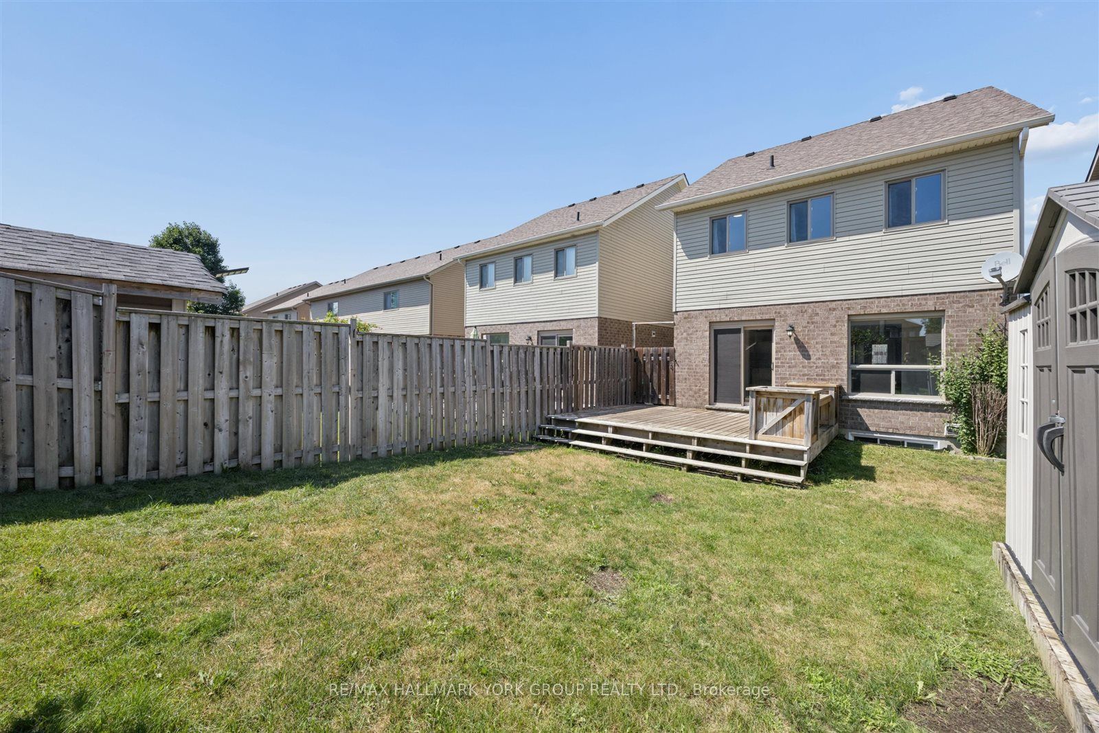 132 Banting Crescent Property Photo 34