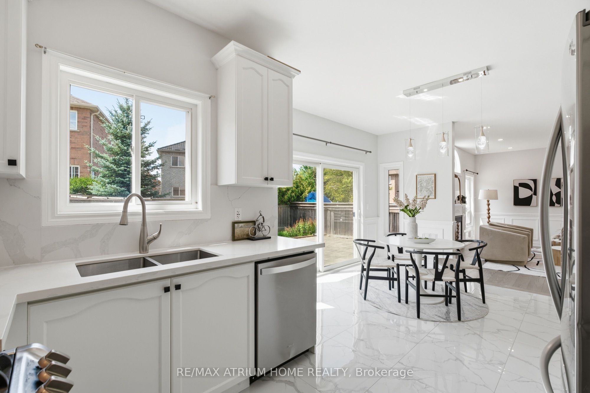 526 Mavrinac Boulevard Property Photo 17