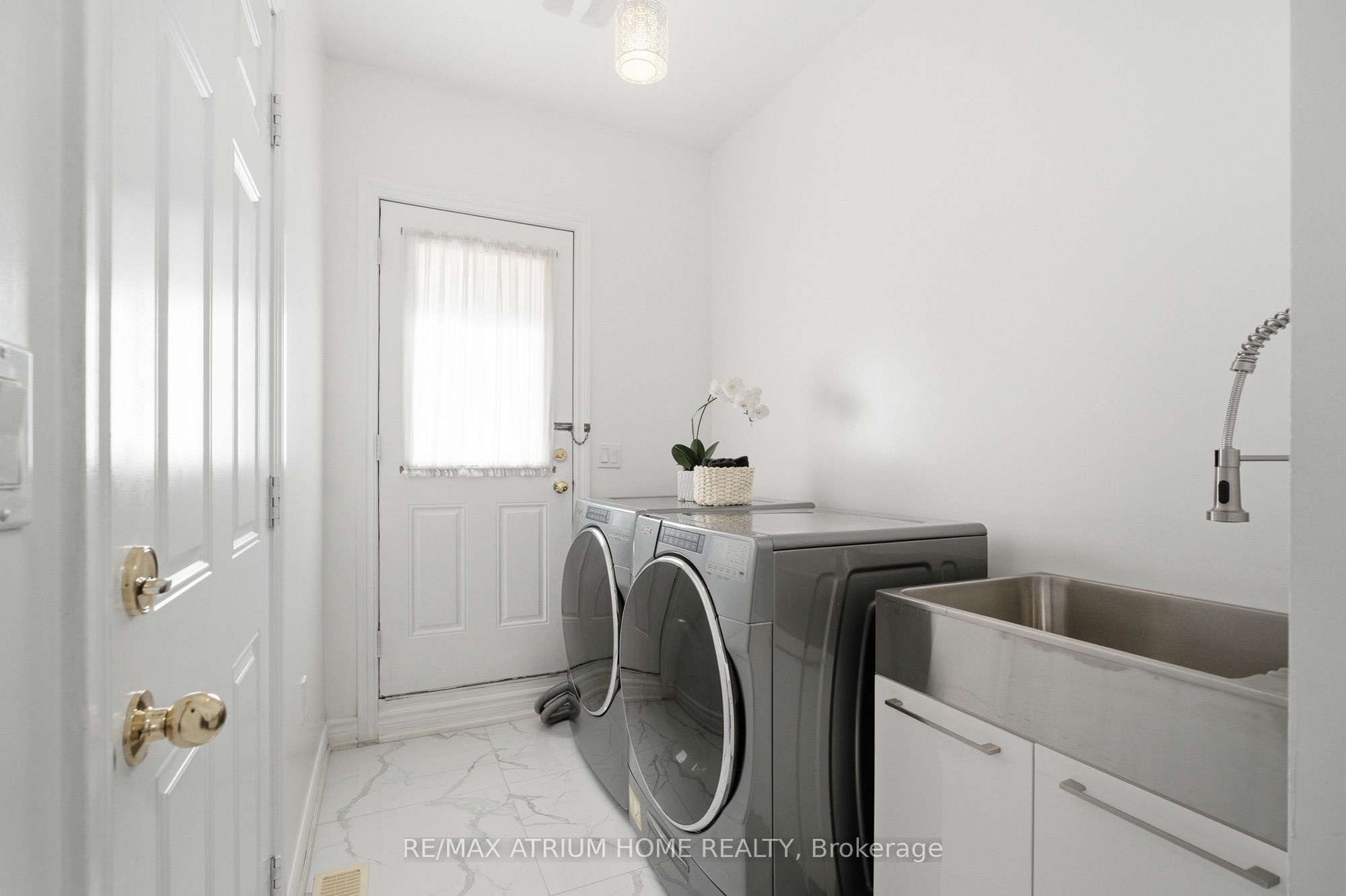 526 Mavrinac Boulevard Property Photo 32