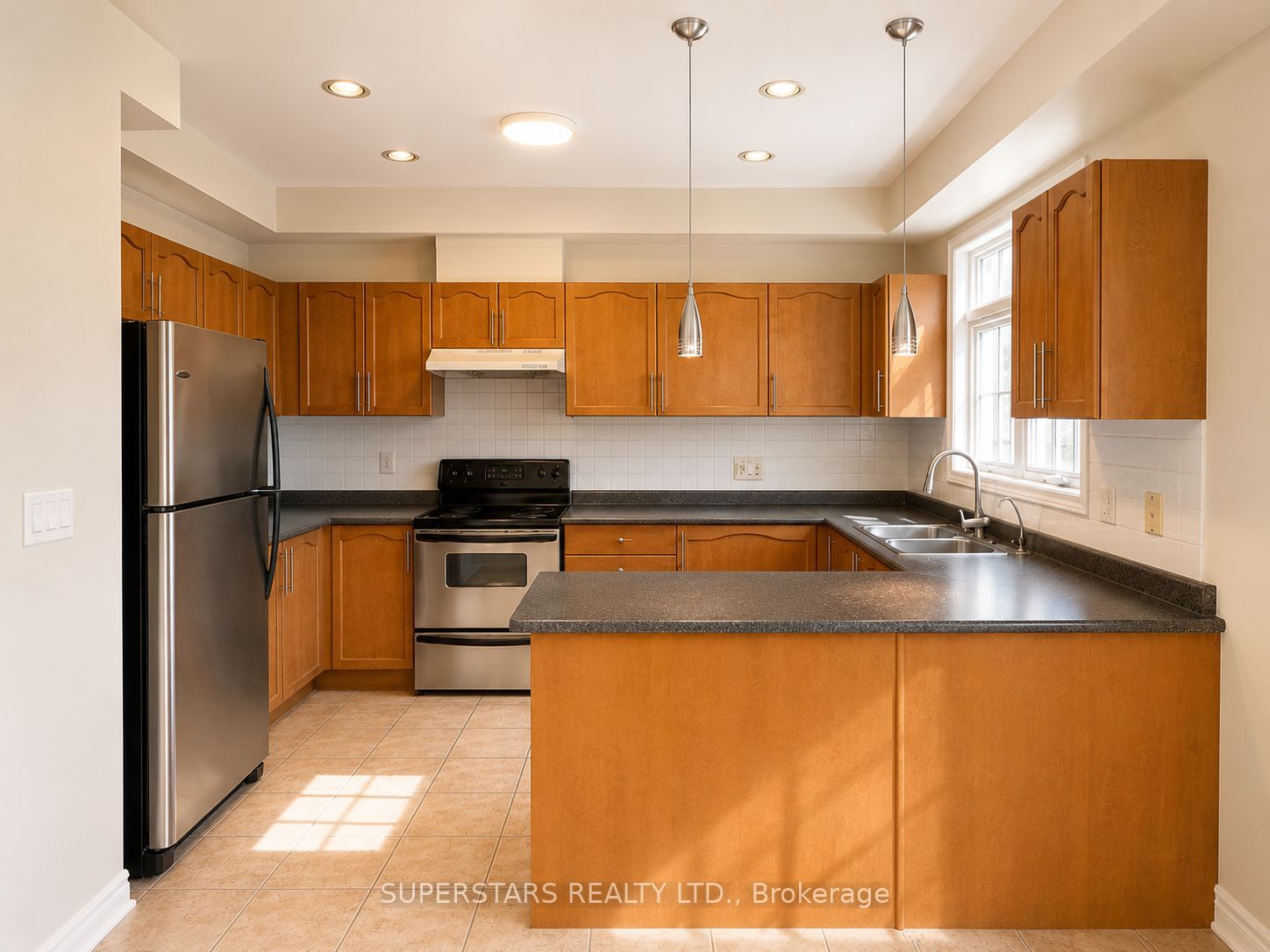10 Post Oak Drive 18 Property Photo 8