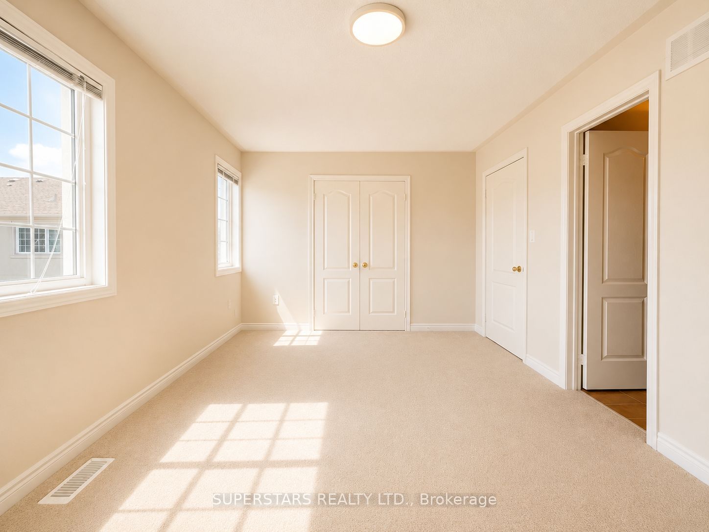 10 Post Oak Drive 18 Property Photo 10