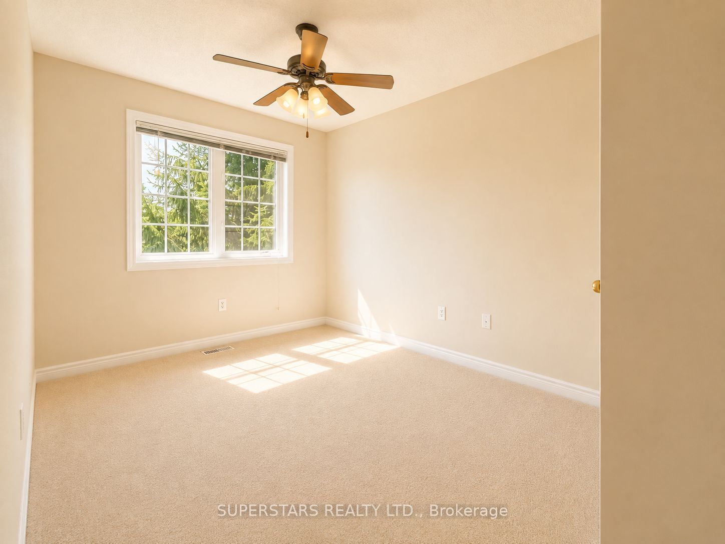 10 Post Oak Drive 18 Property Photo 13