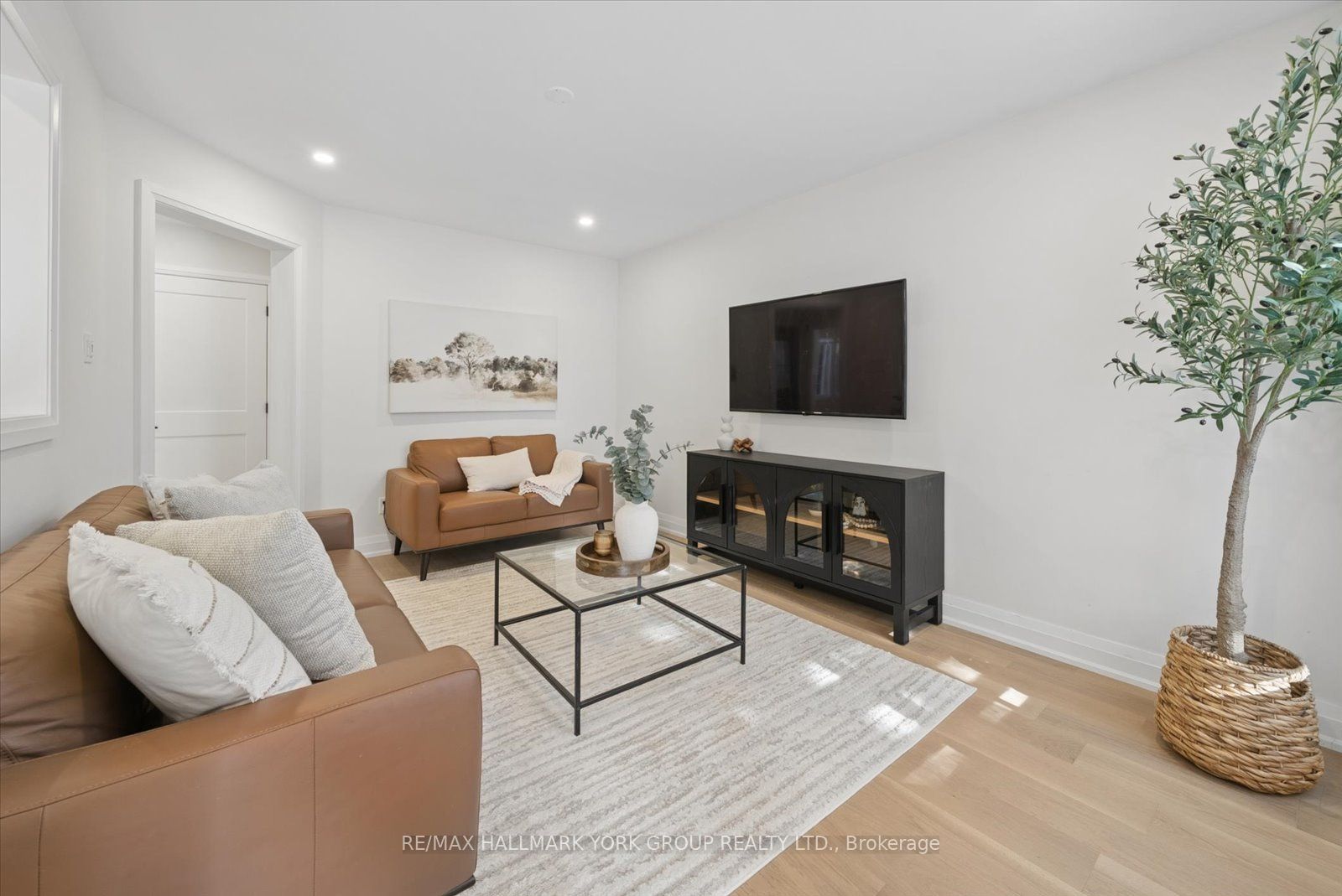 116 Fairwood Drive Property Photo 8