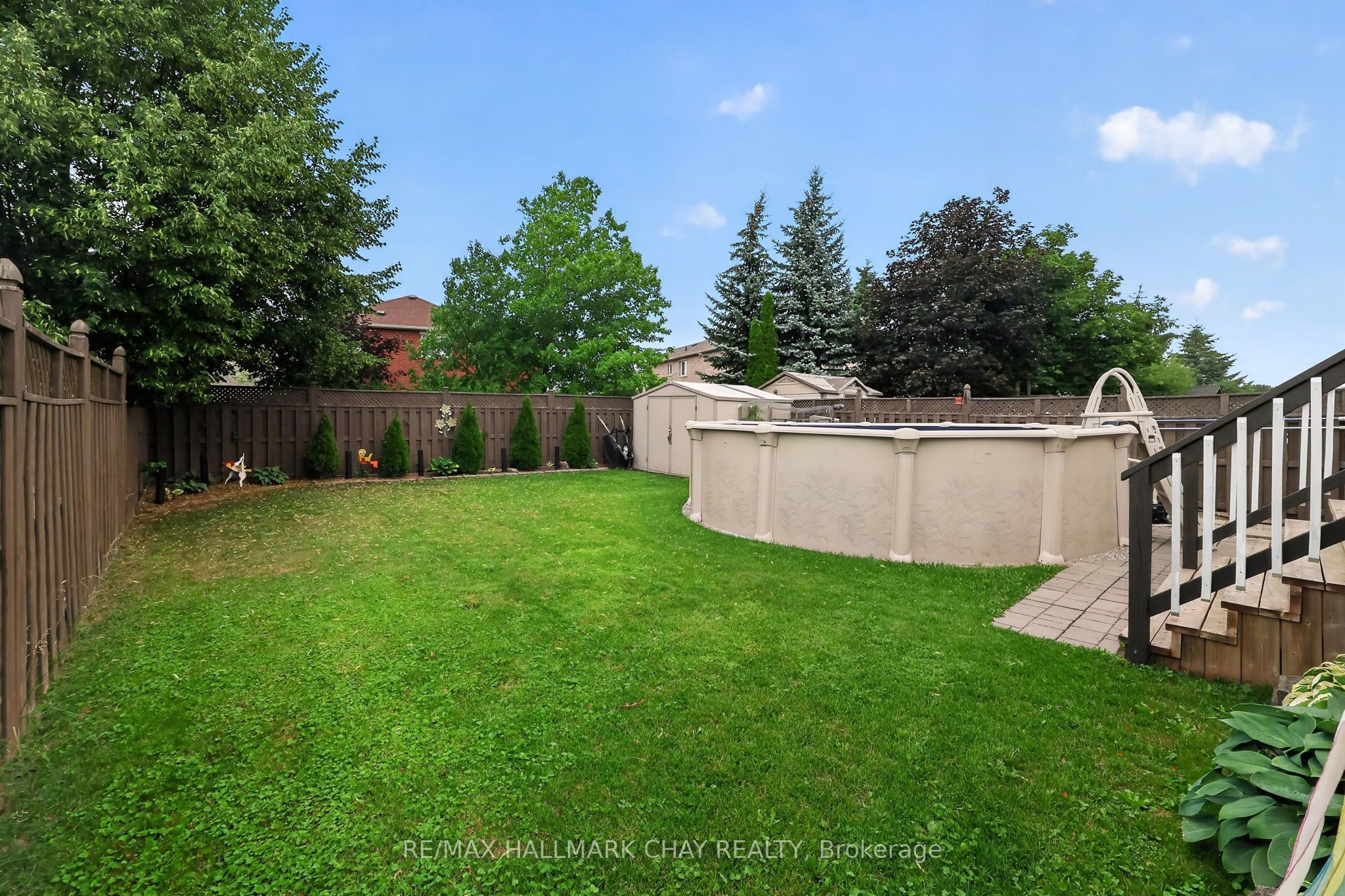 1925 Emerald Court Property Photo 20
