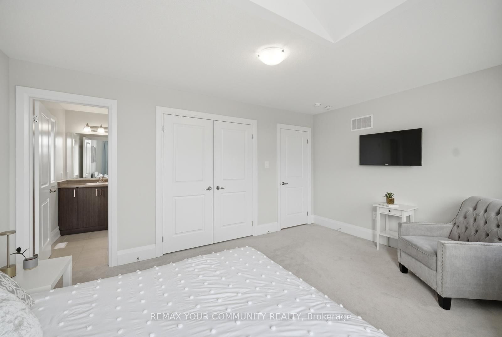 1210 Wickham Road Property Photo 35