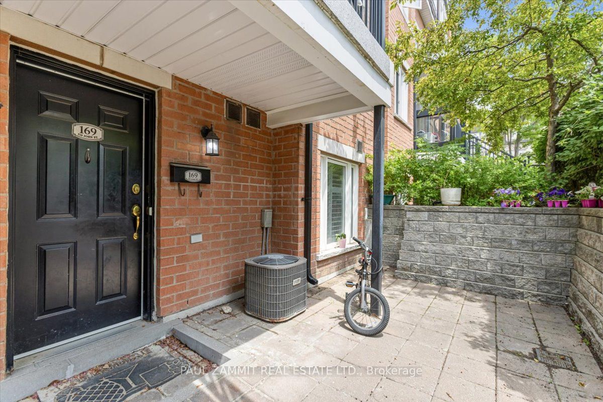 310 John Street 169 Property Photo 5