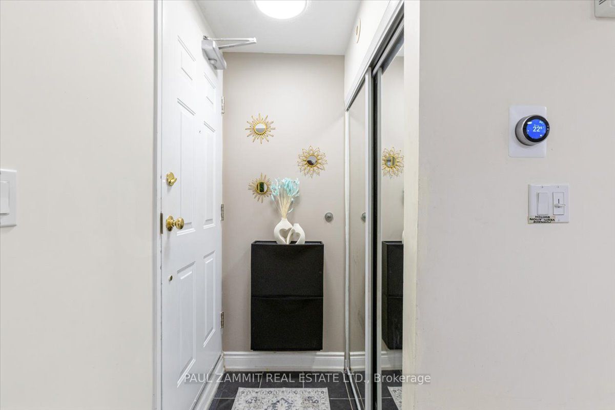 310 John Street 169 Property Photo 6