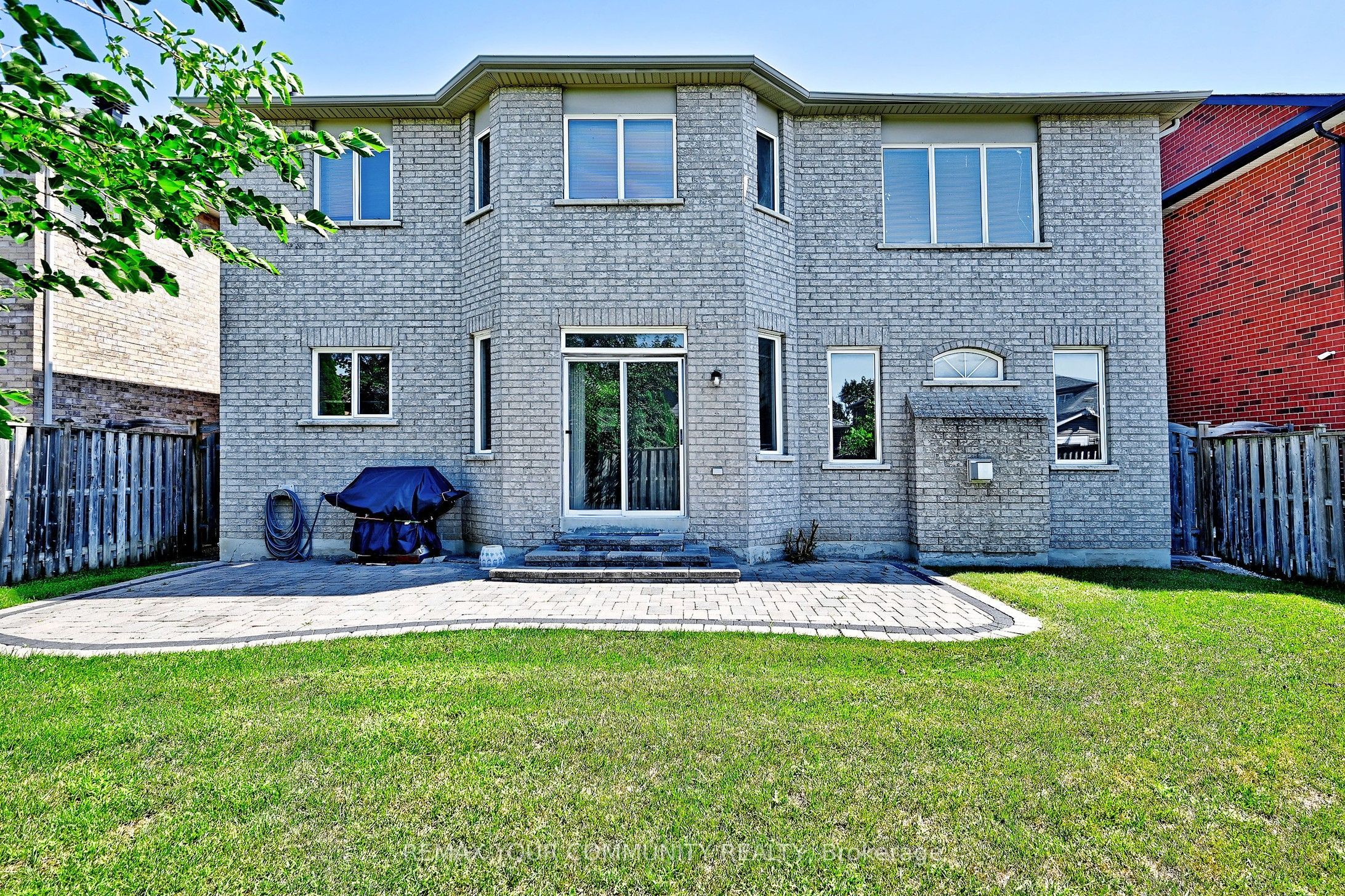 14 Houser Street Property Photo 33