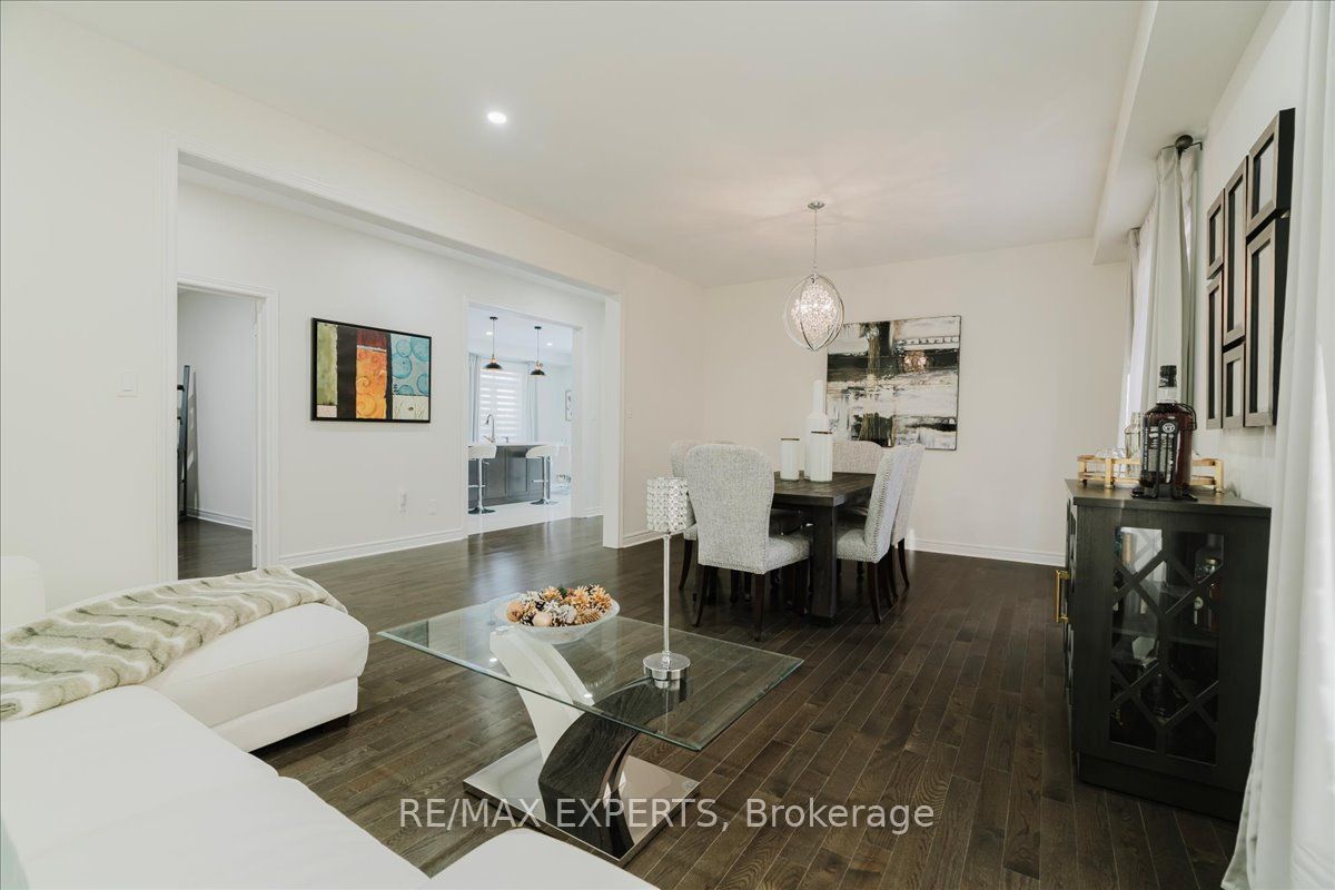 43 Lewis Avenue Property Photo 5