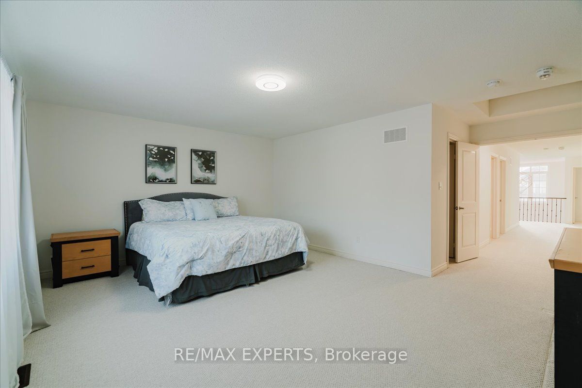 43 Lewis Avenue Property Photo 25