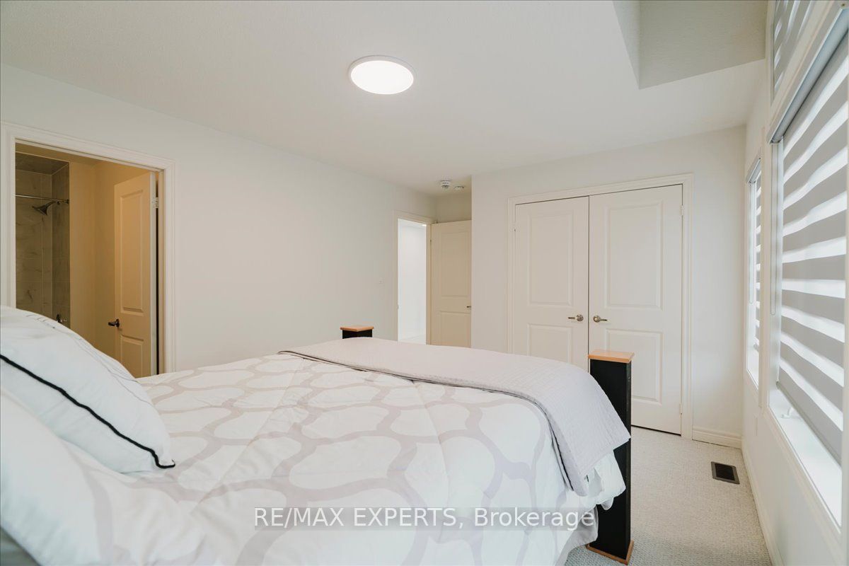 43 Lewis Avenue Property Photo 37