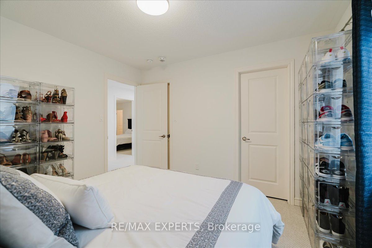 43 Lewis Avenue Property Photo 41