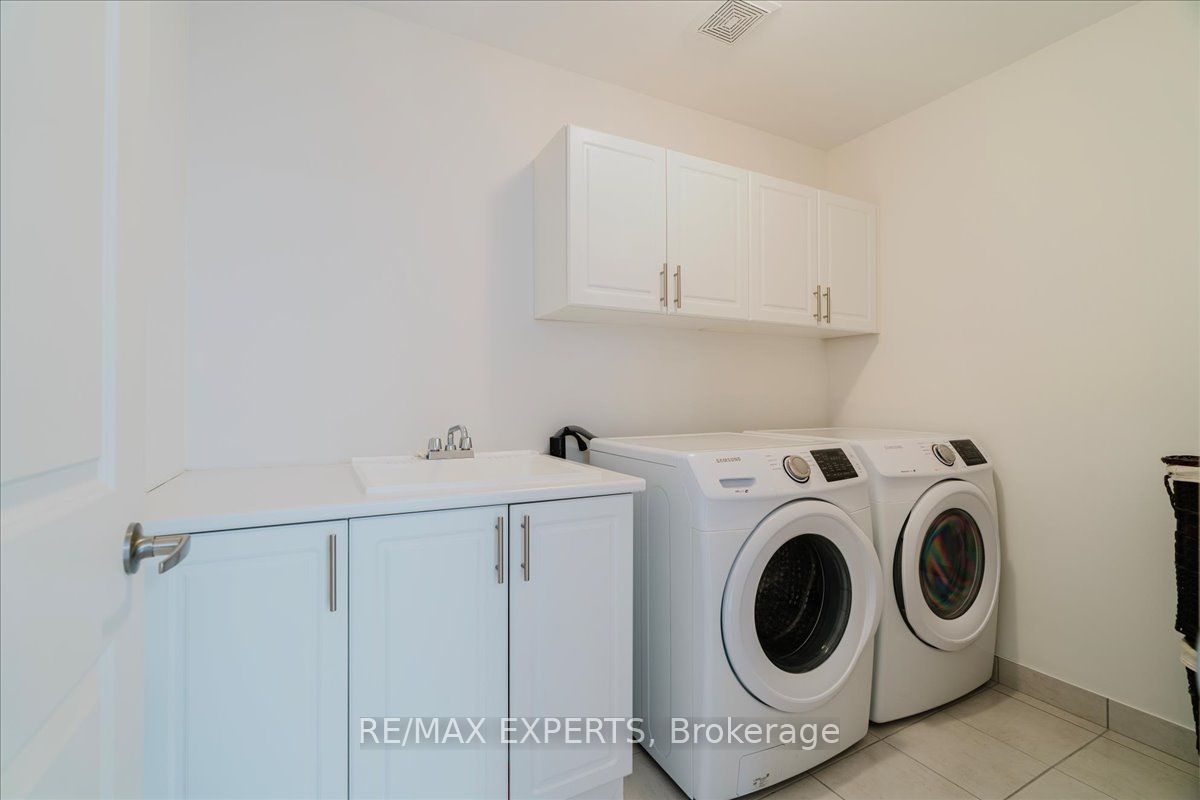 43 Lewis Avenue Property Photo 43