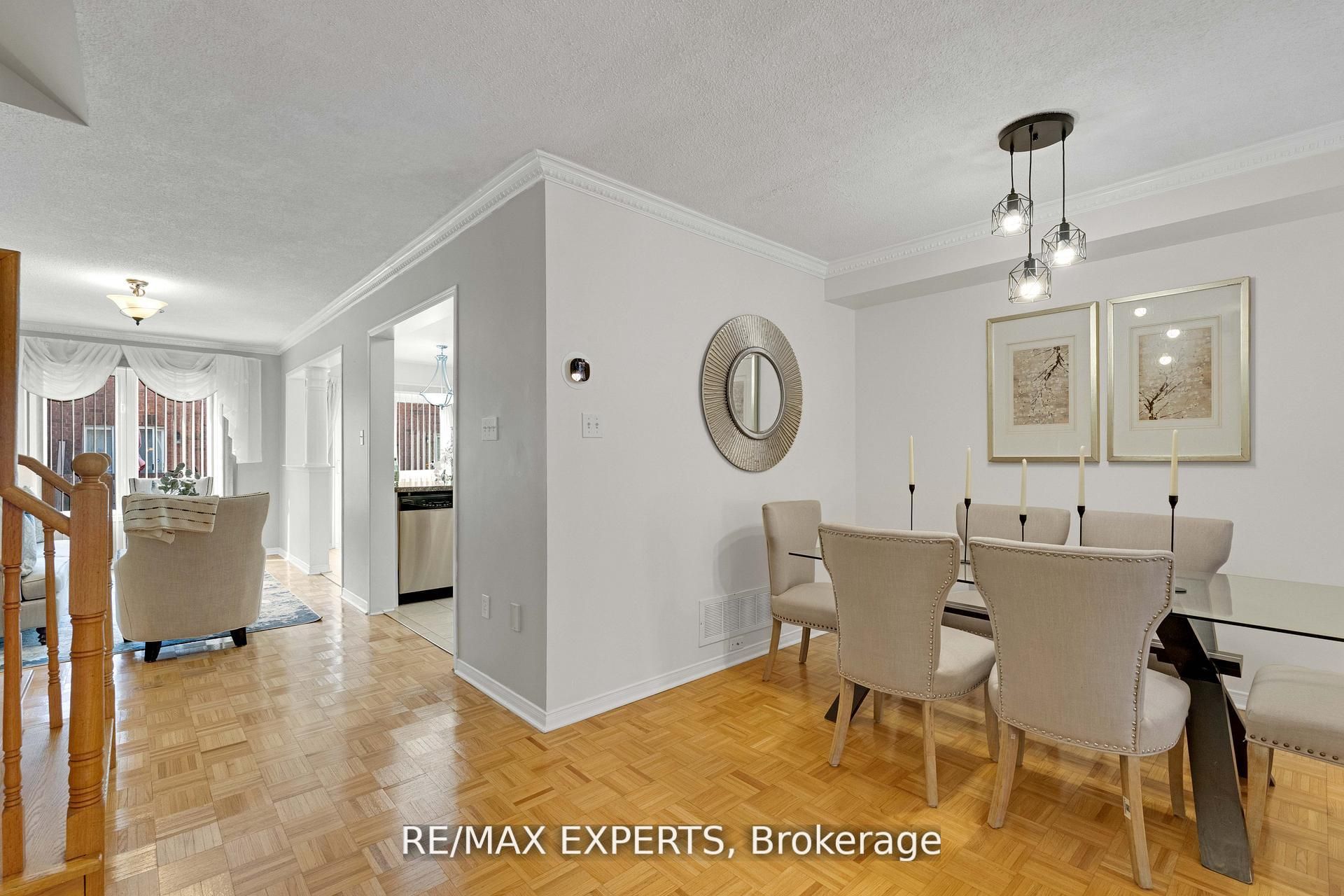 19 Foxchase Avenue 61 Property Photo 4