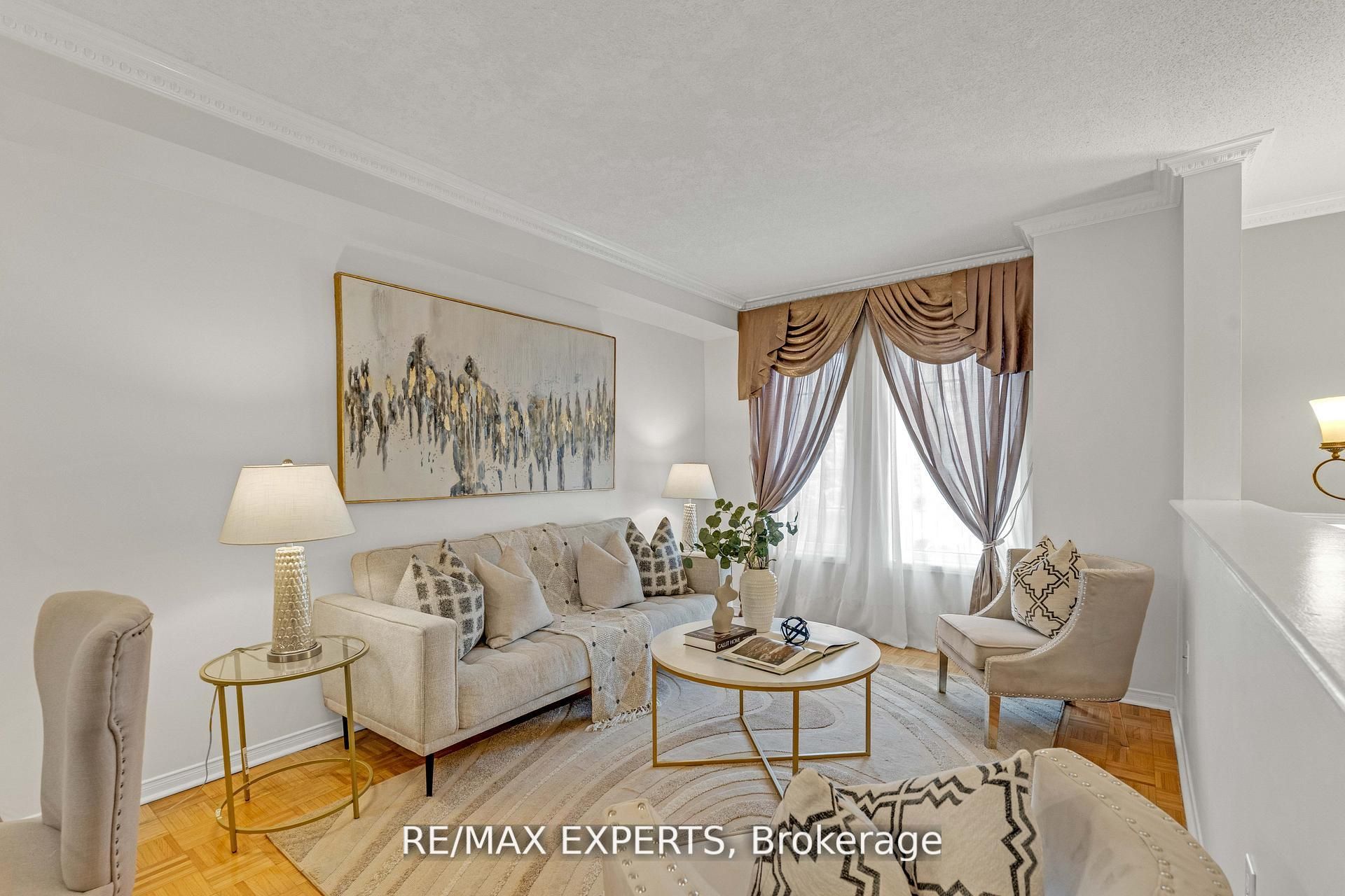 19 Foxchase Avenue 61 Property Photo 6