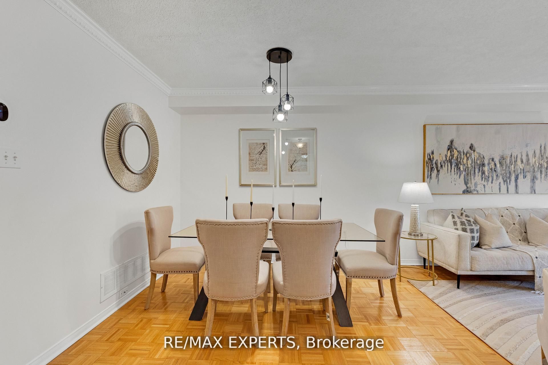 19 Foxchase Avenue 61 Property Photo 7