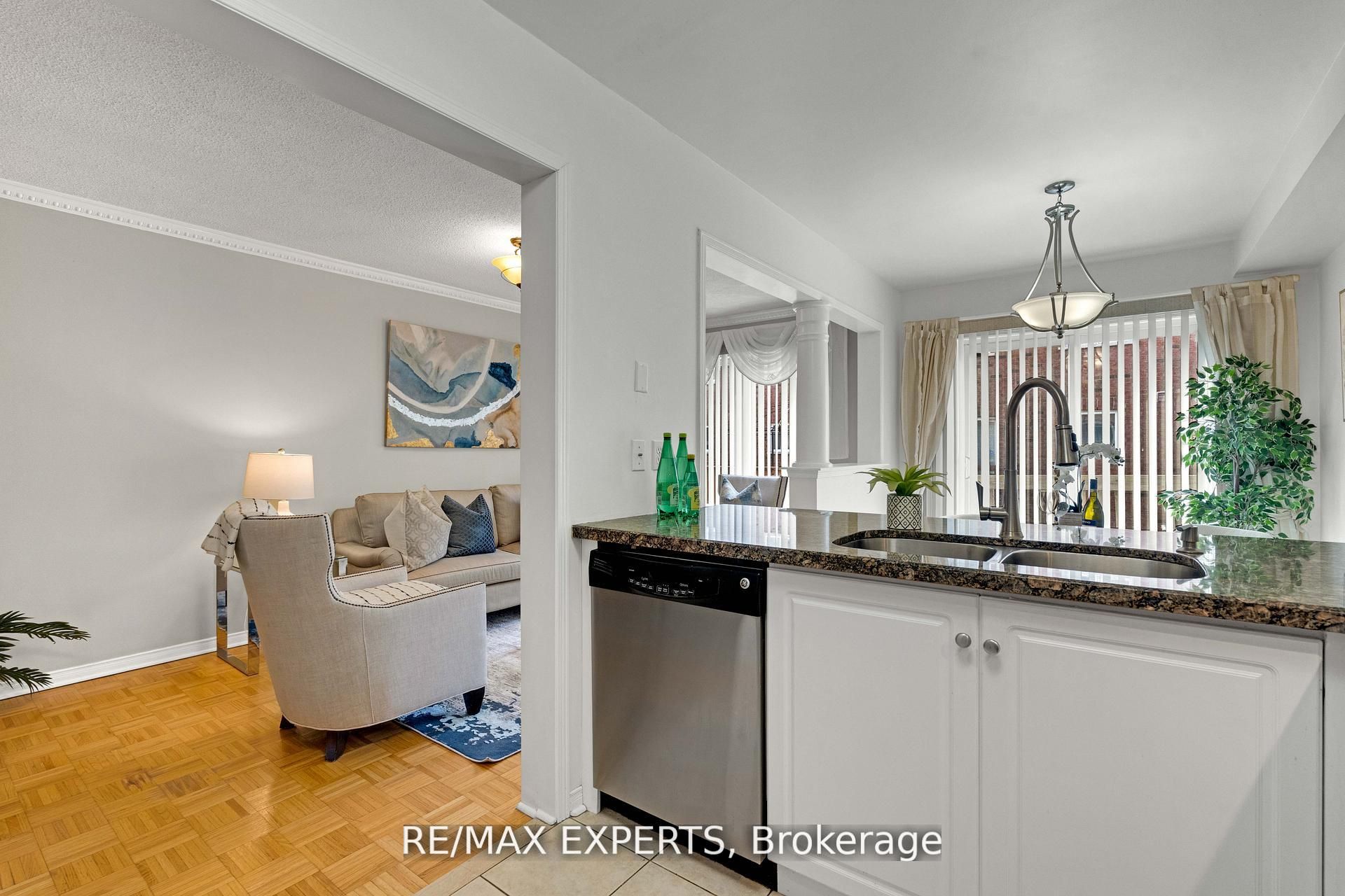19 Foxchase Avenue 61 Property Photo 12