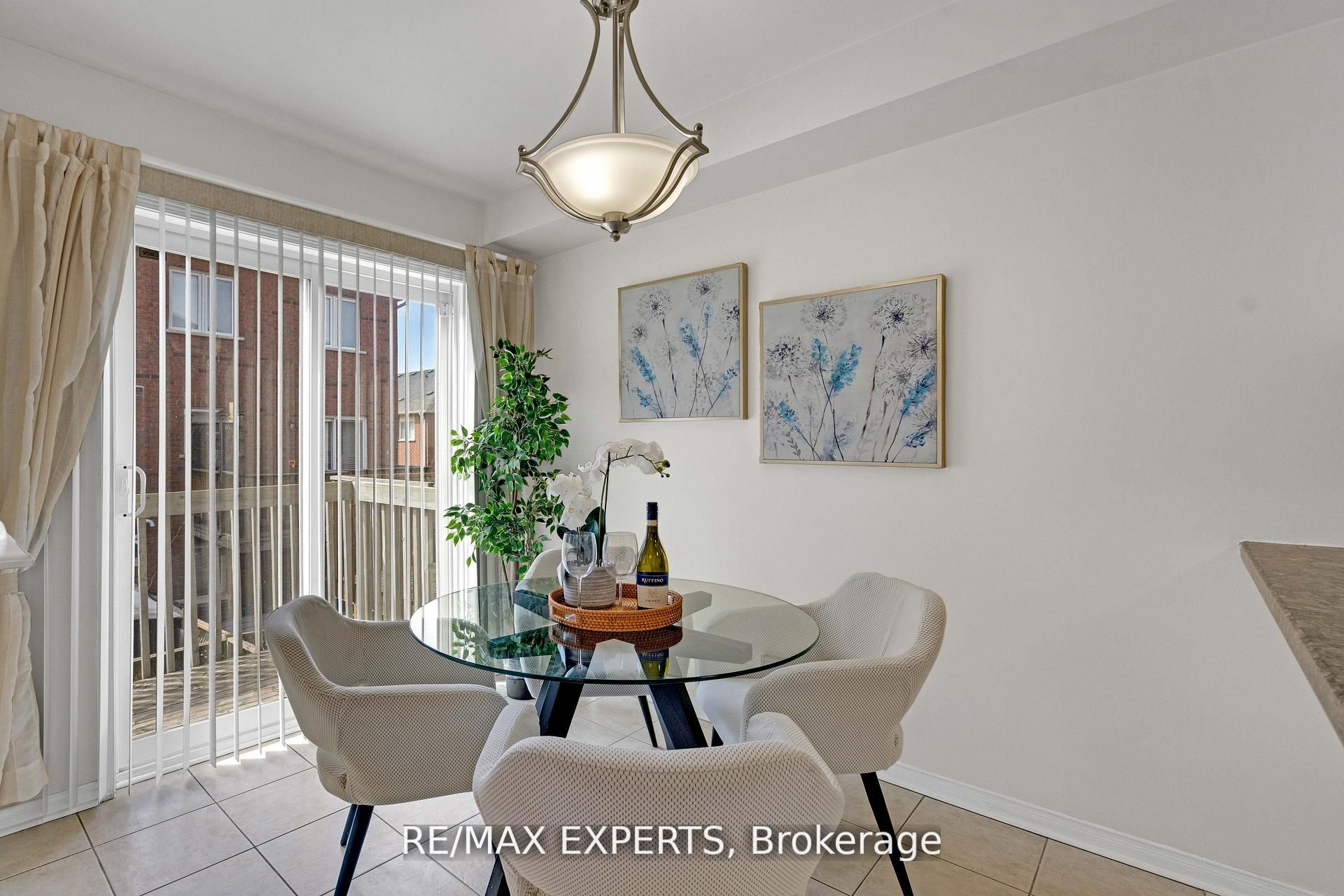 19 Foxchase Avenue 61 Property Photo 13