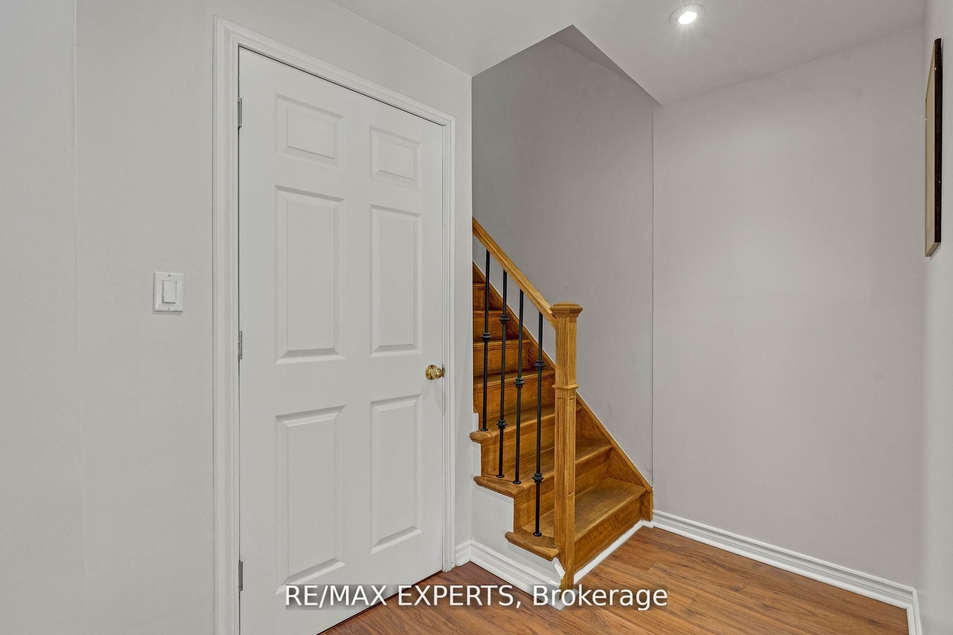 19 Foxchase Avenue 61 Property Photo 28