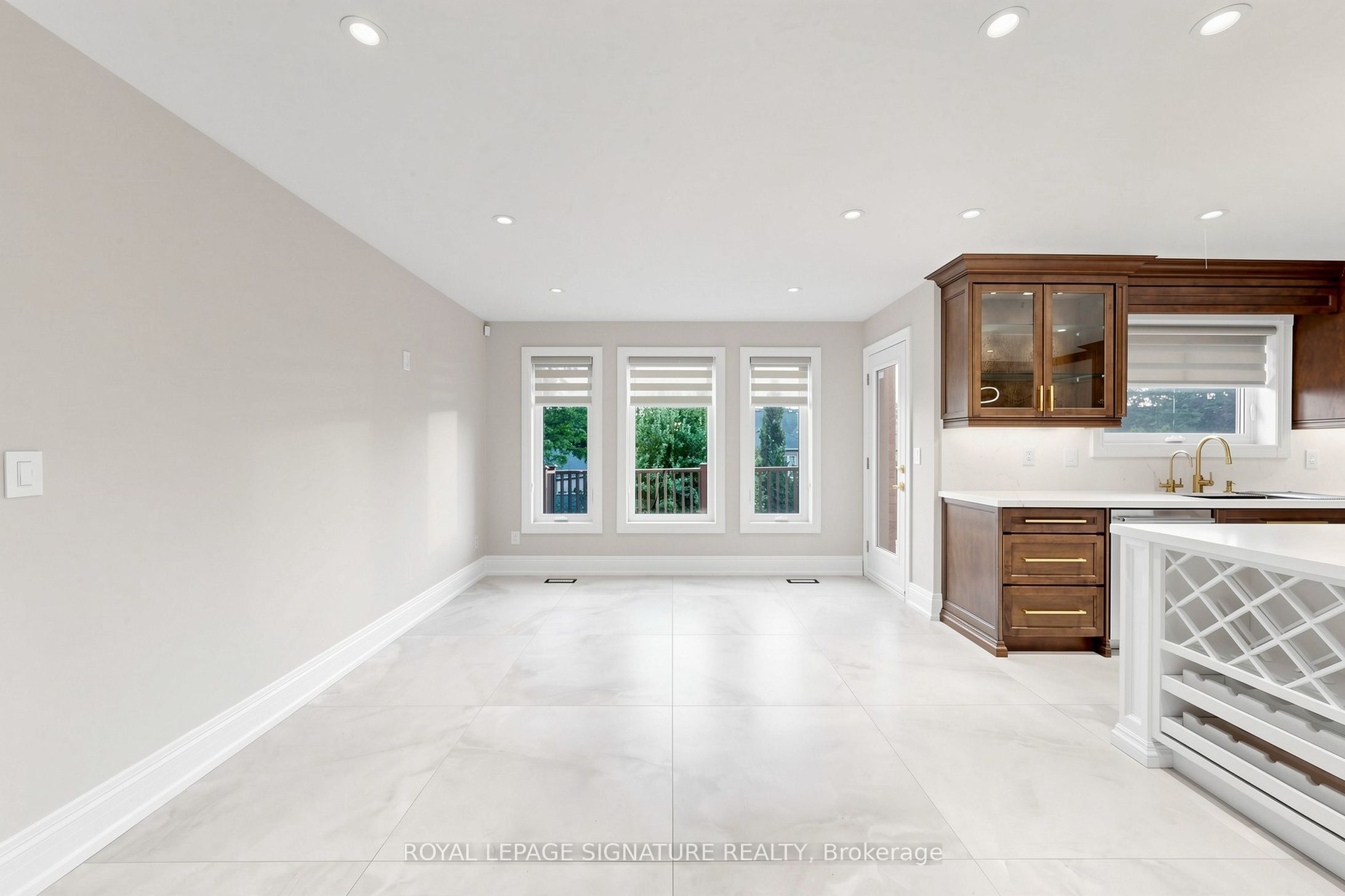 374 Vaughan Mills Road Property Photo 8