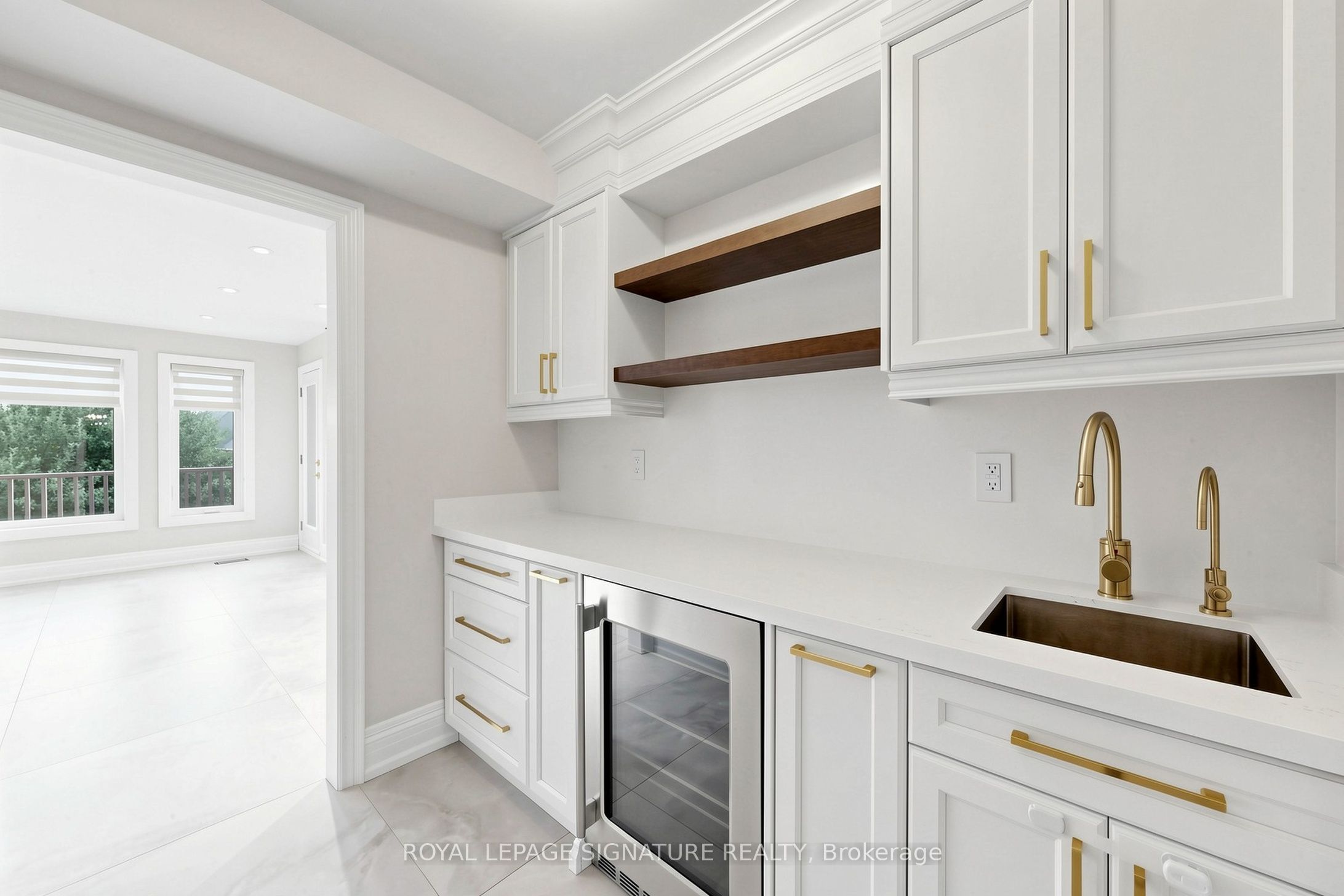 374 Vaughan Mills Road Property Photo 12