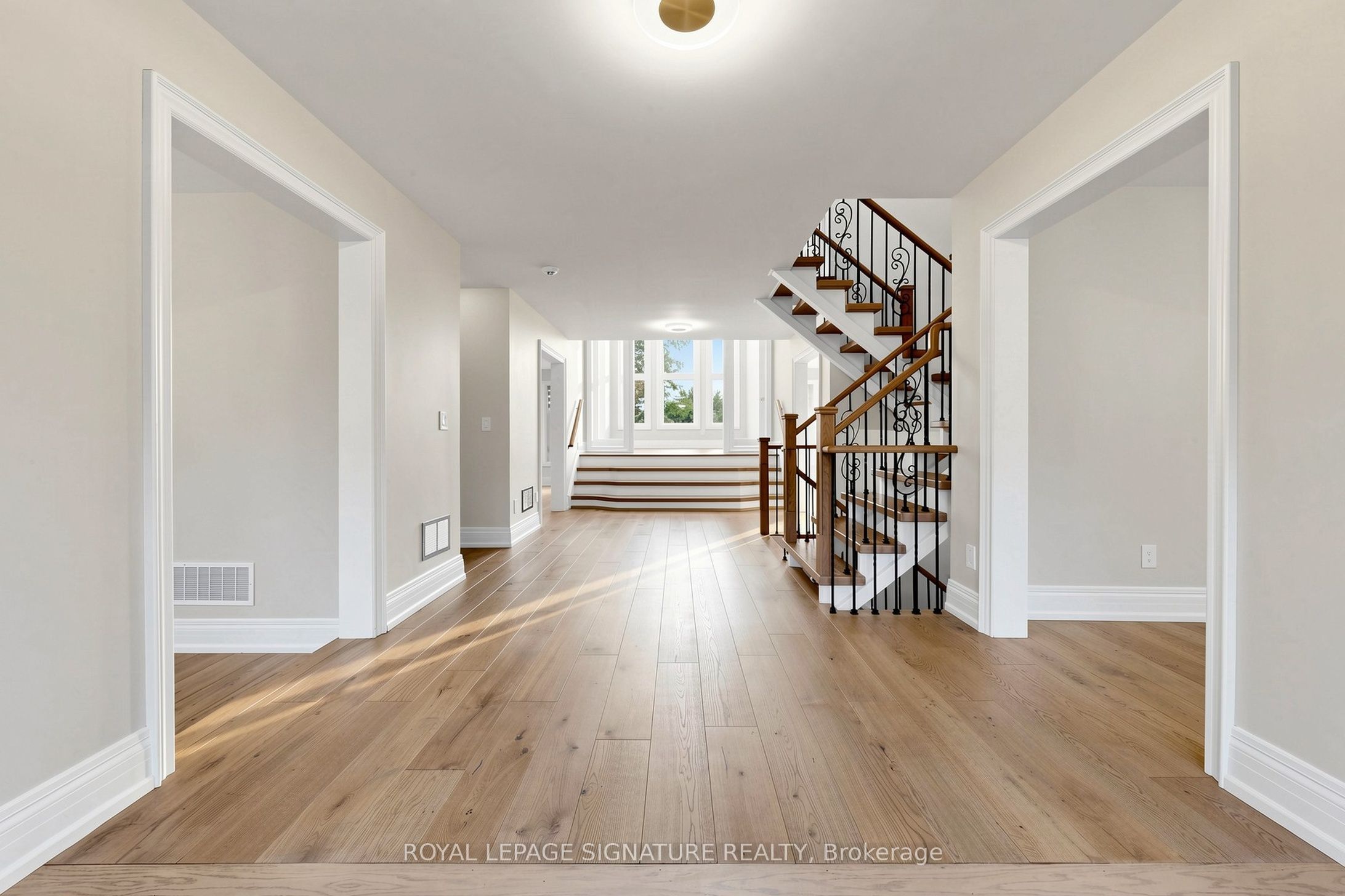 374 Vaughan Mills Road Property Photo 20